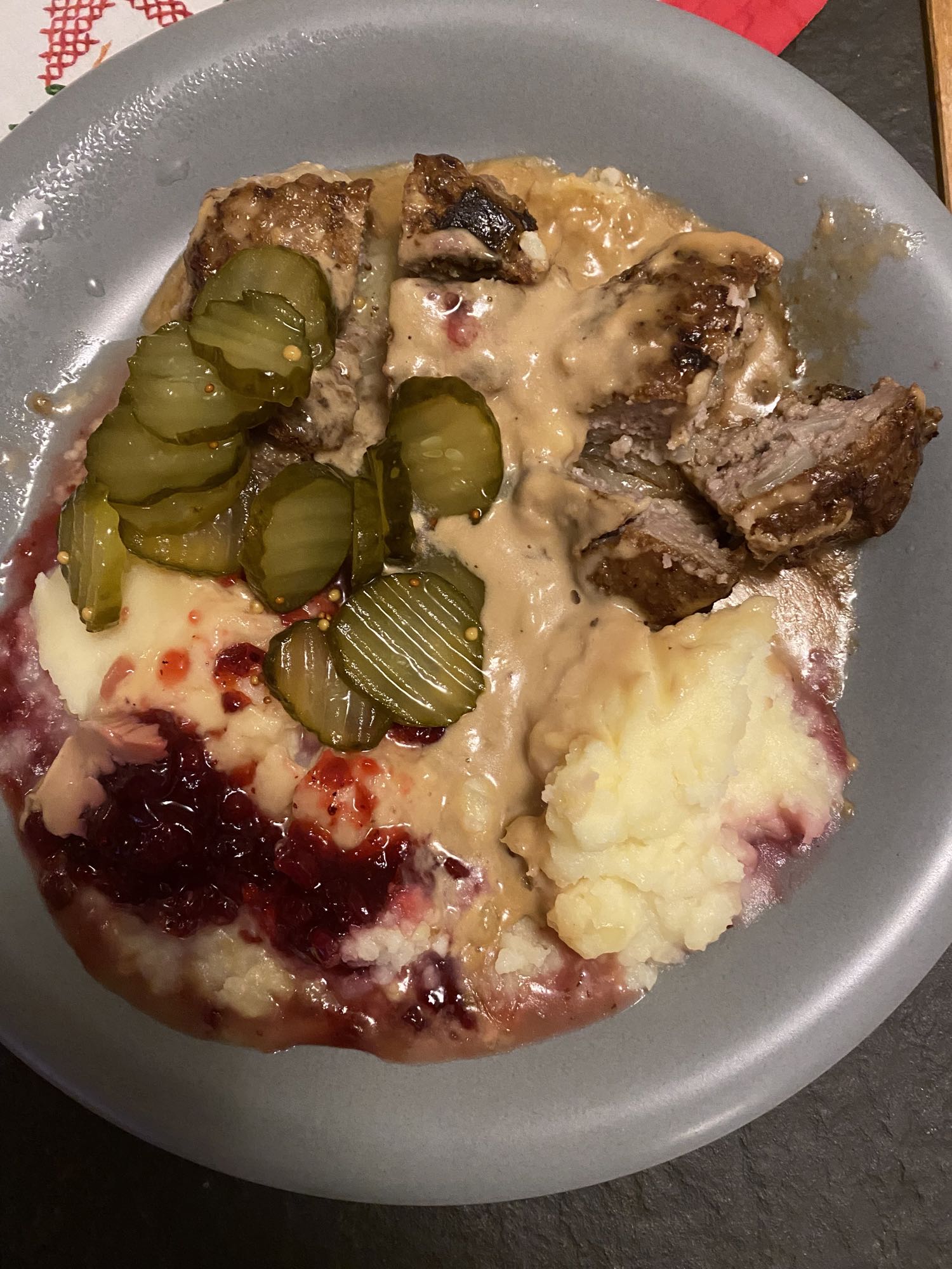 Köttfärslimpa med mos