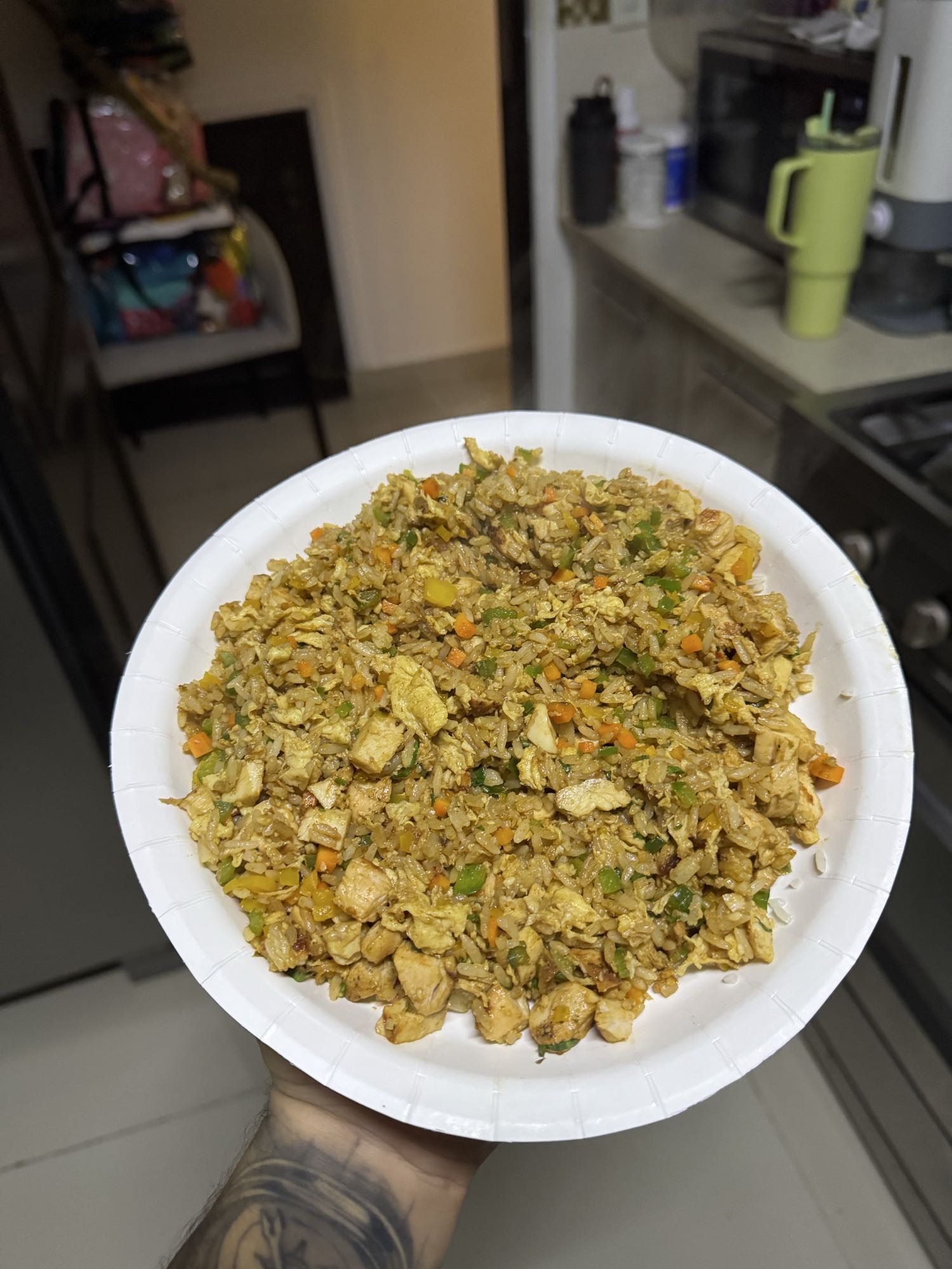 Arroz frito con pollo