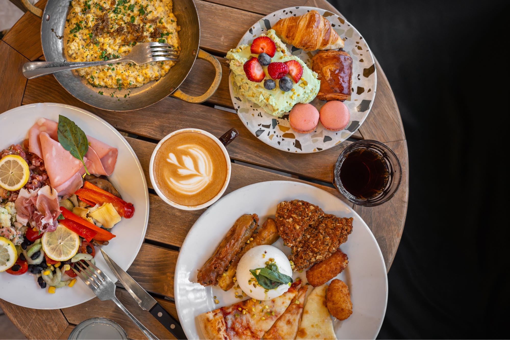 Brunch gourmand varié