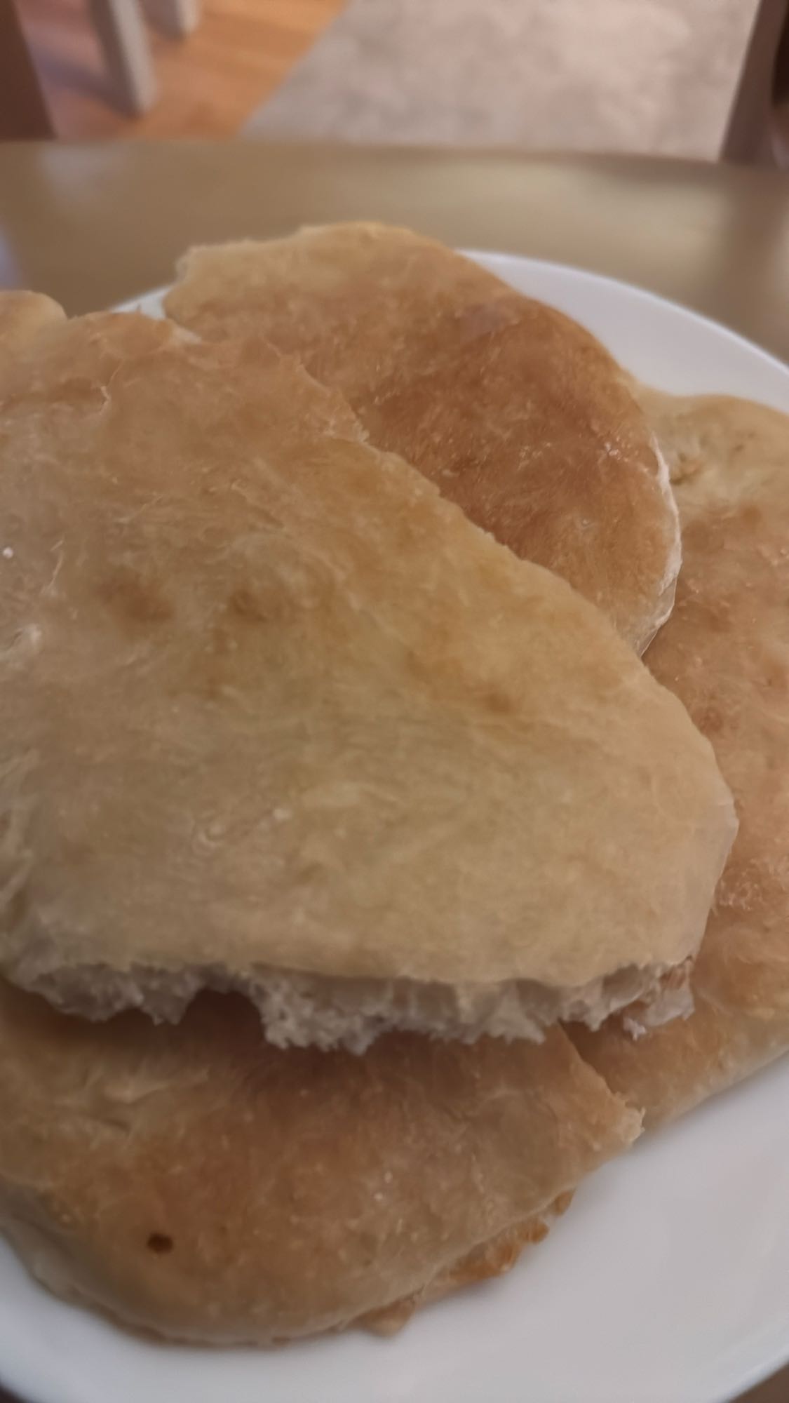 Hjemmelaget stekt brød