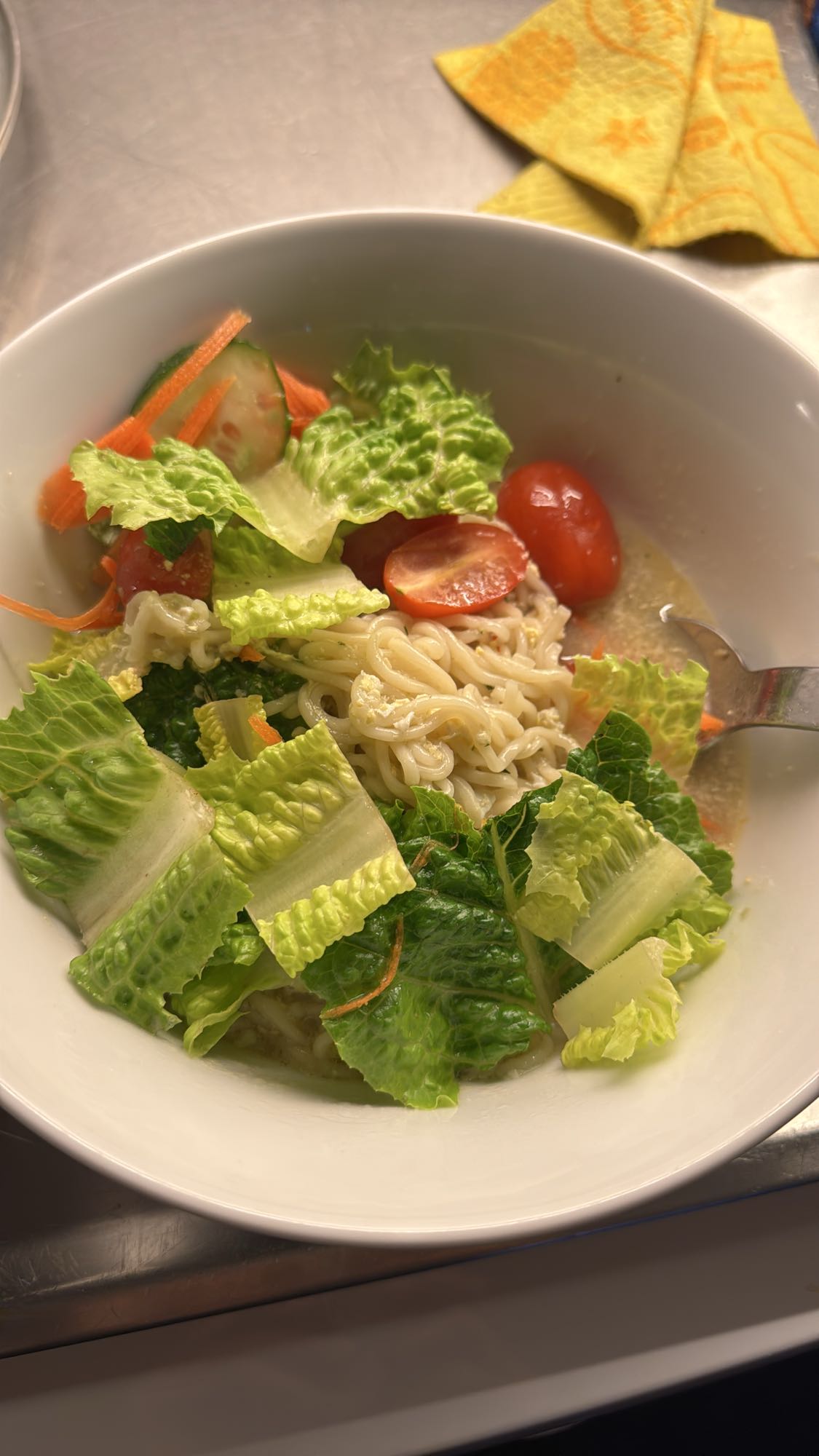 Nudelsallad med grönsaker