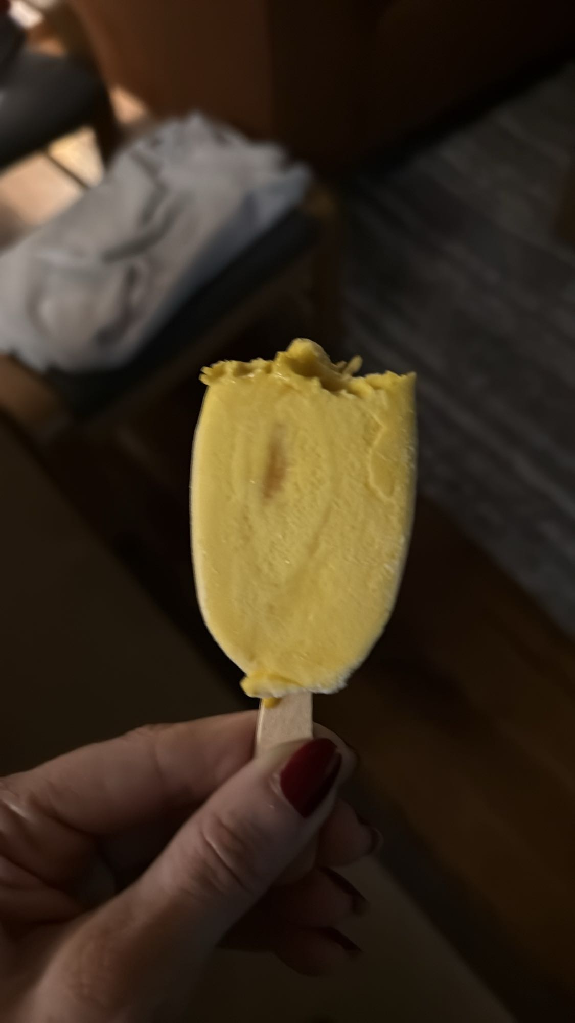 mango roomijs op stokje