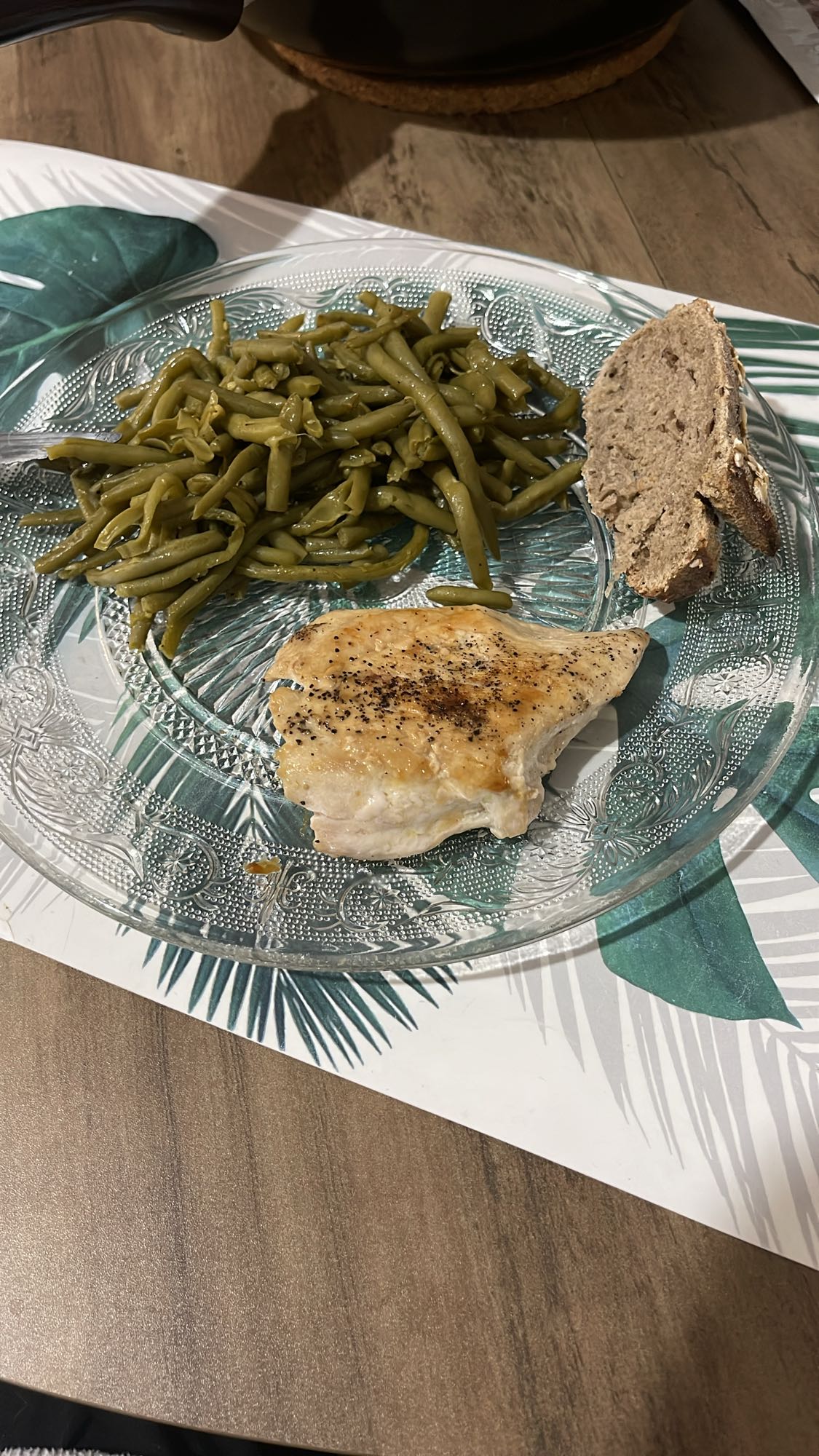 Poulet haricots pain