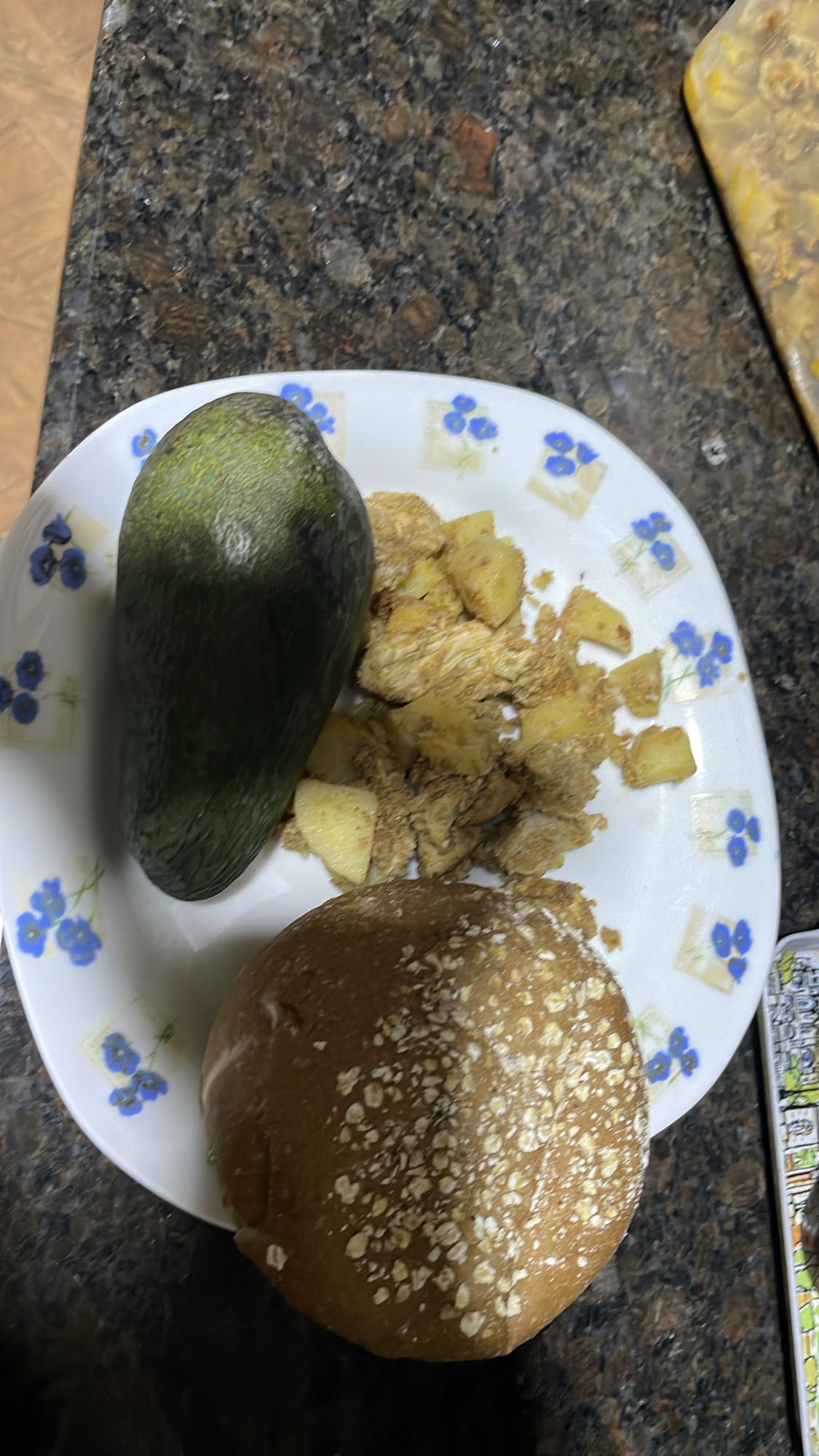 Avocado Cereal Bun Plate