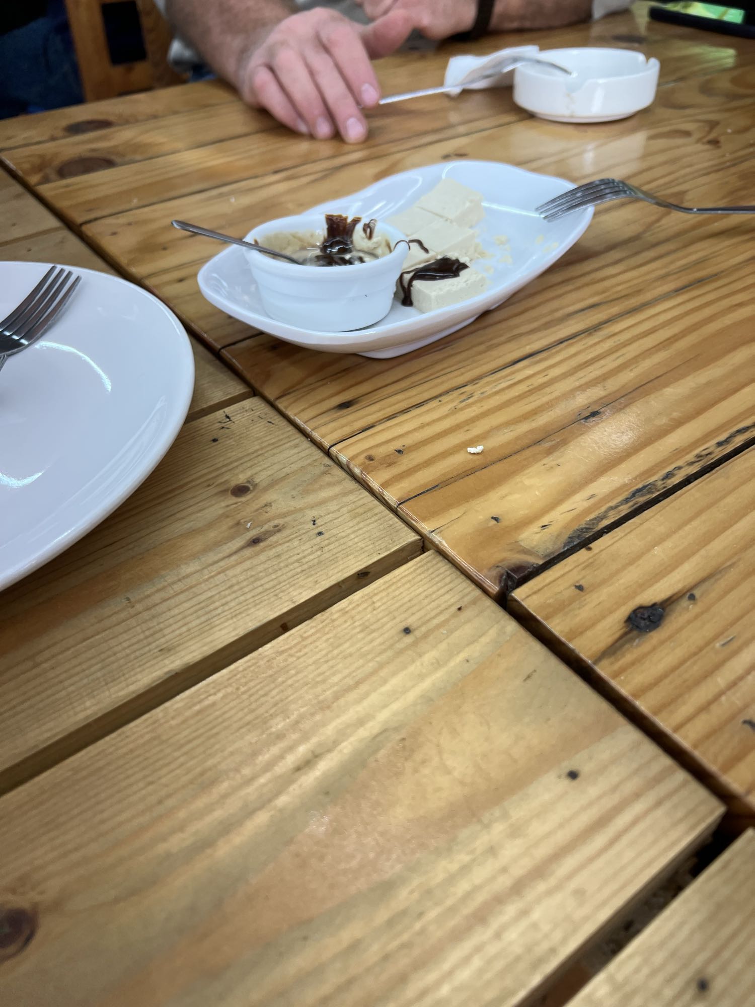 Tahini and molasses (2 small cubes)