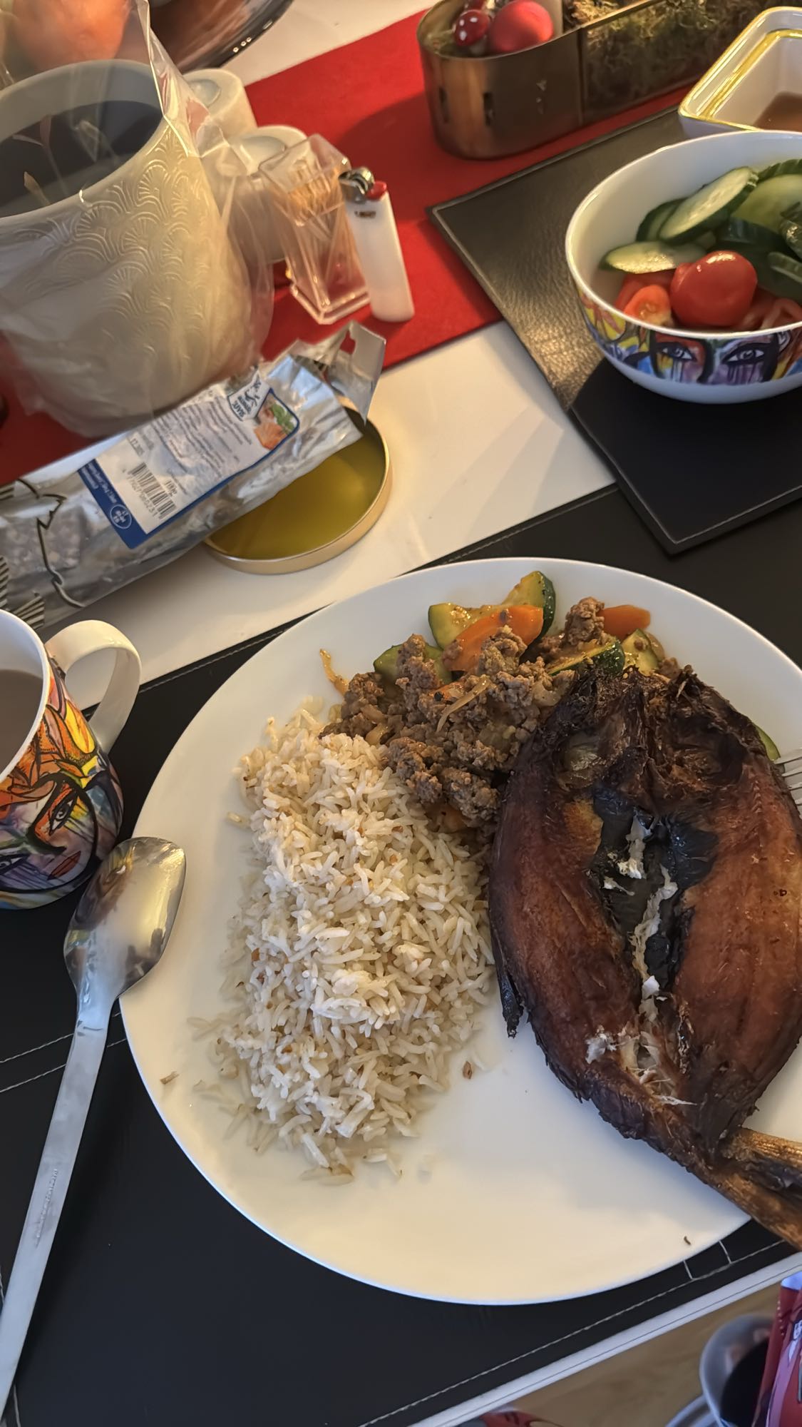 Fisk, ris och grönsaker