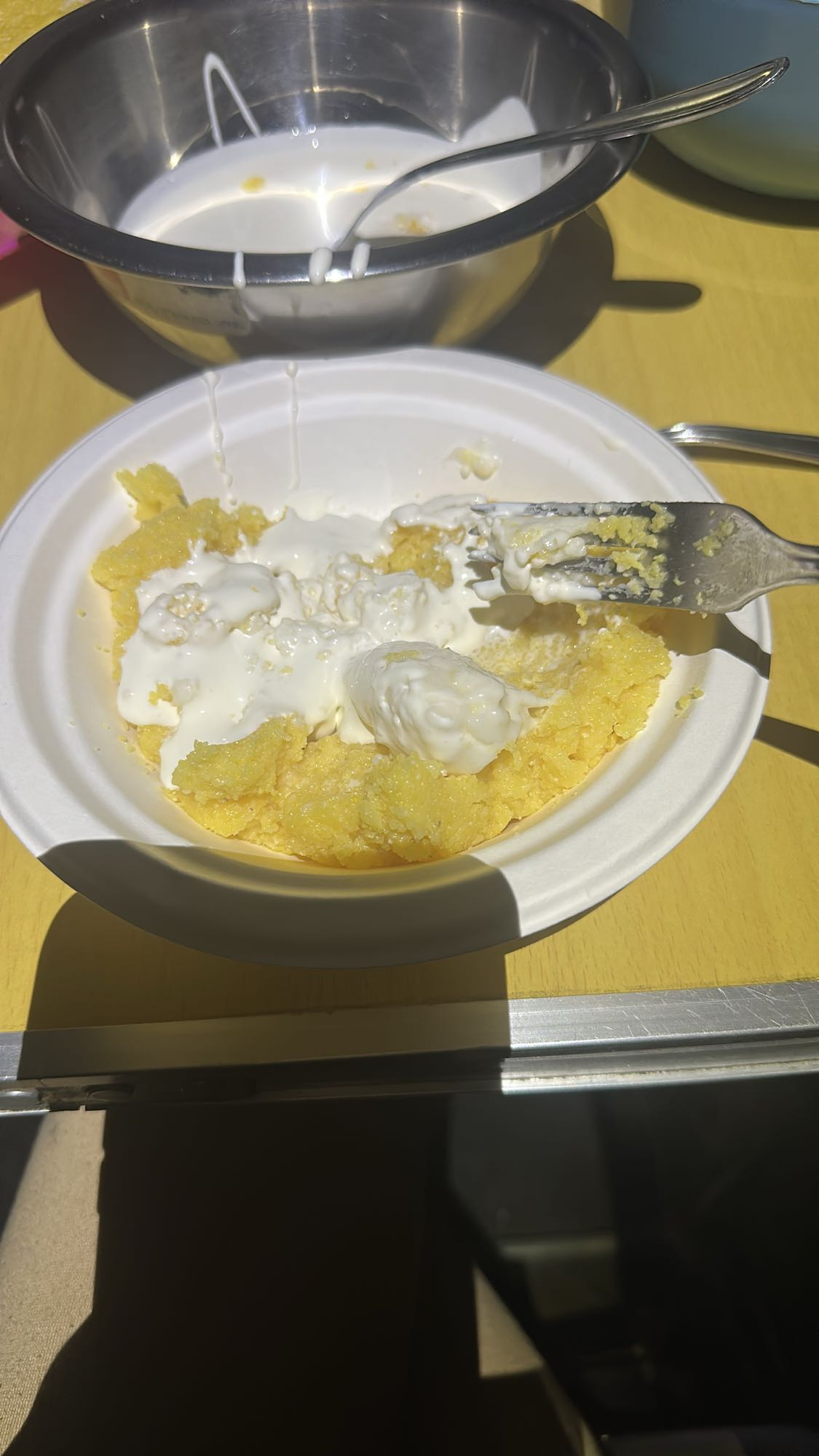 mămăligă cu smântână