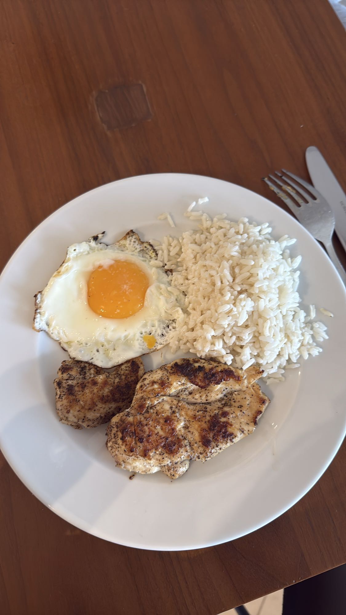 Chicken, Rice & Fried Egg