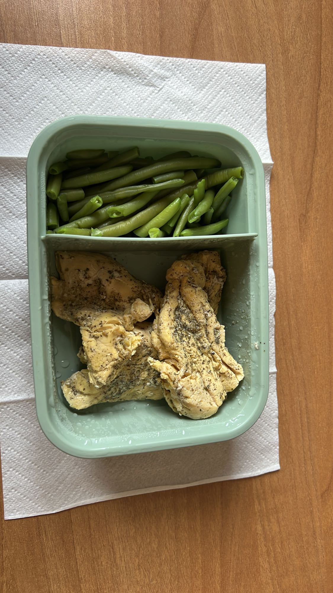 Tavuk ve yeşil fasulye