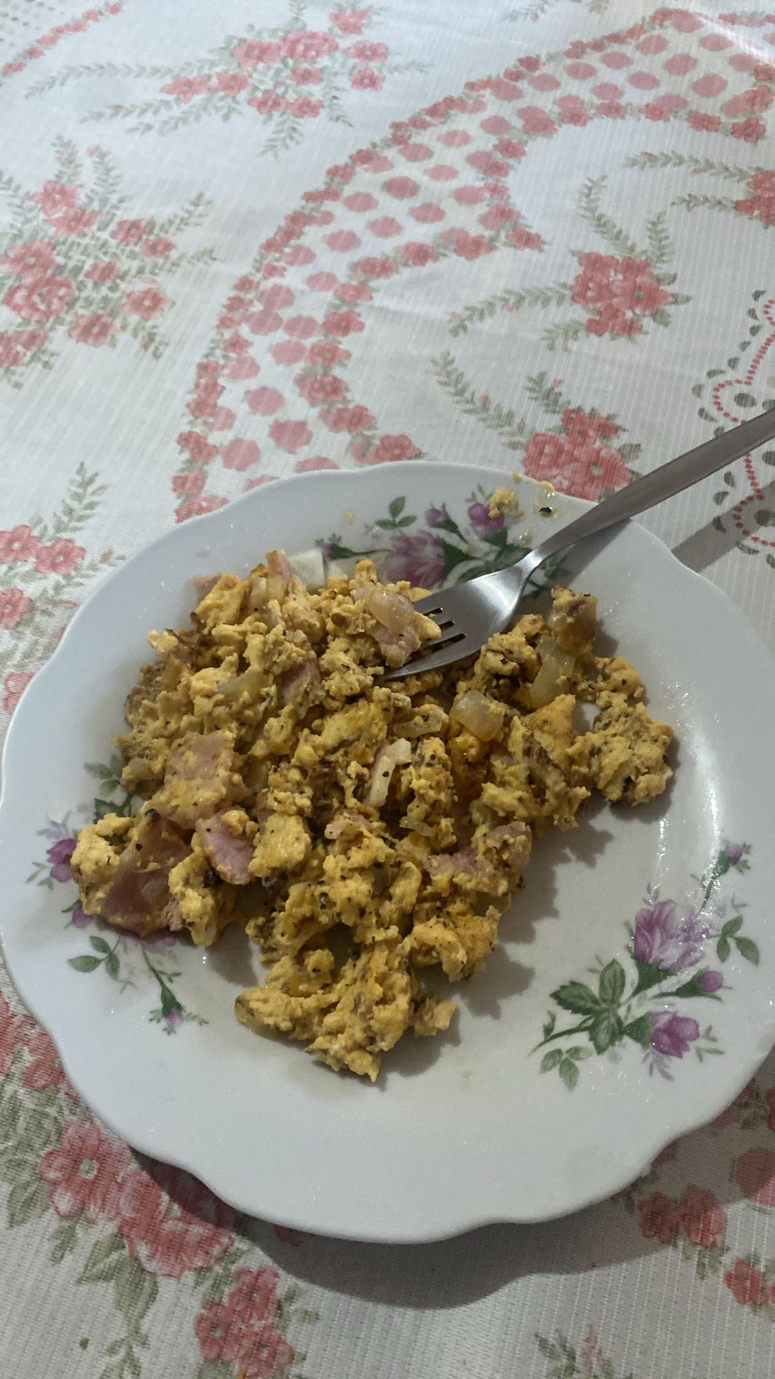 Huevos revueltos con jamón