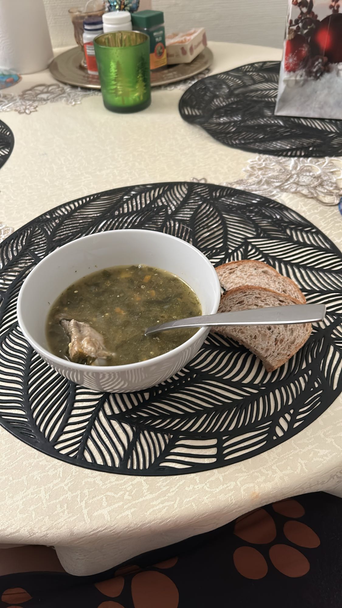 овощной суп с хлебом