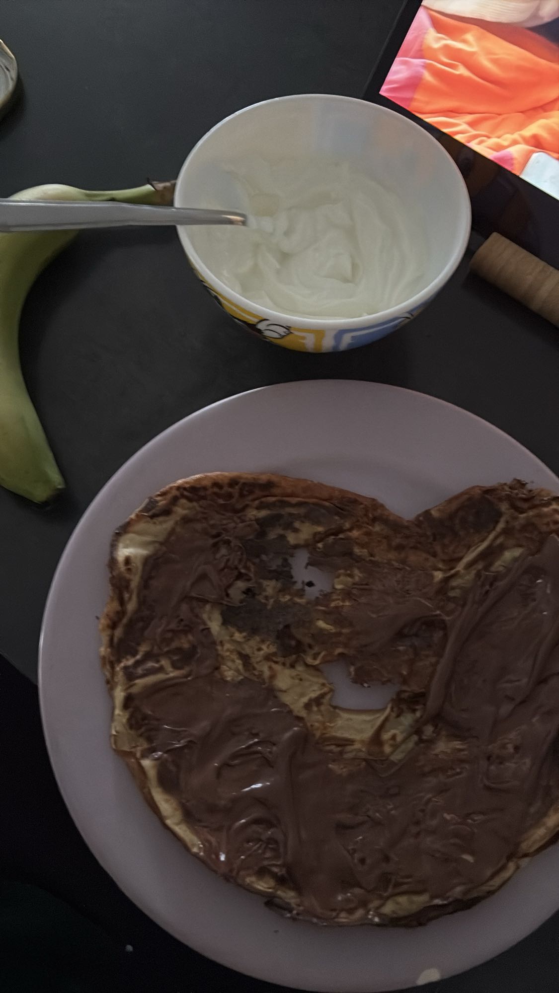 Crêpe au chocolat, banane, yaourt