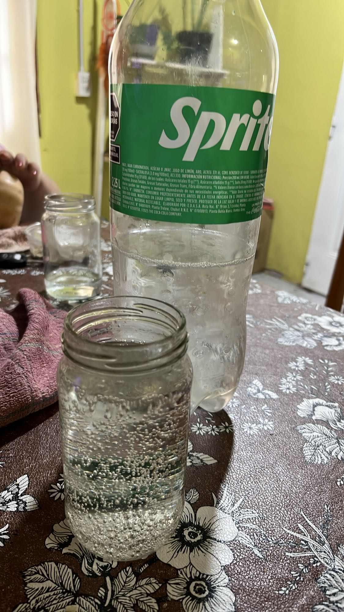 vaso y medio de Sprite