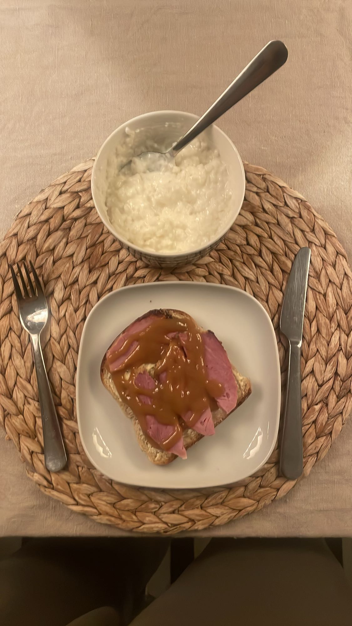 Risgrynsgröt och smörgås