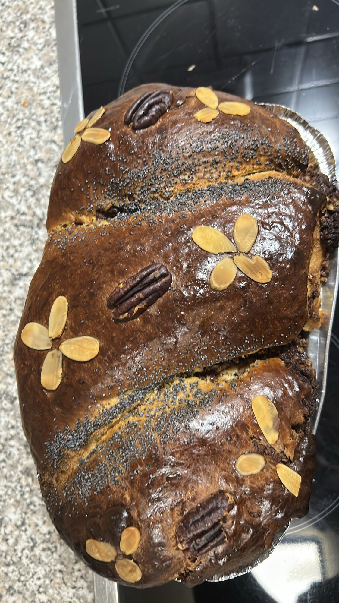 pan dulce con nueces y semillas