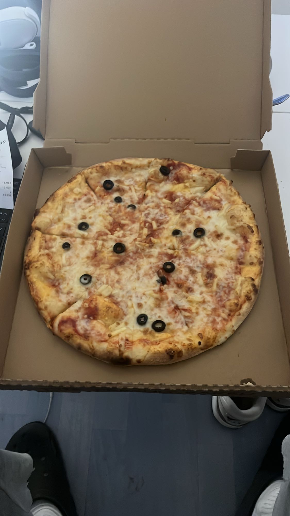 Pizza fromage olives