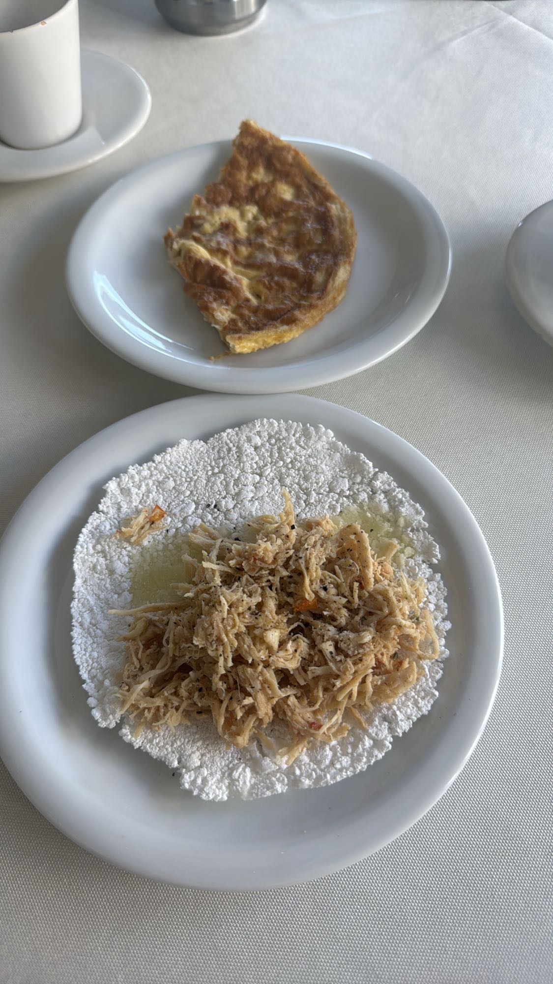 Tapioca com frango e omelete