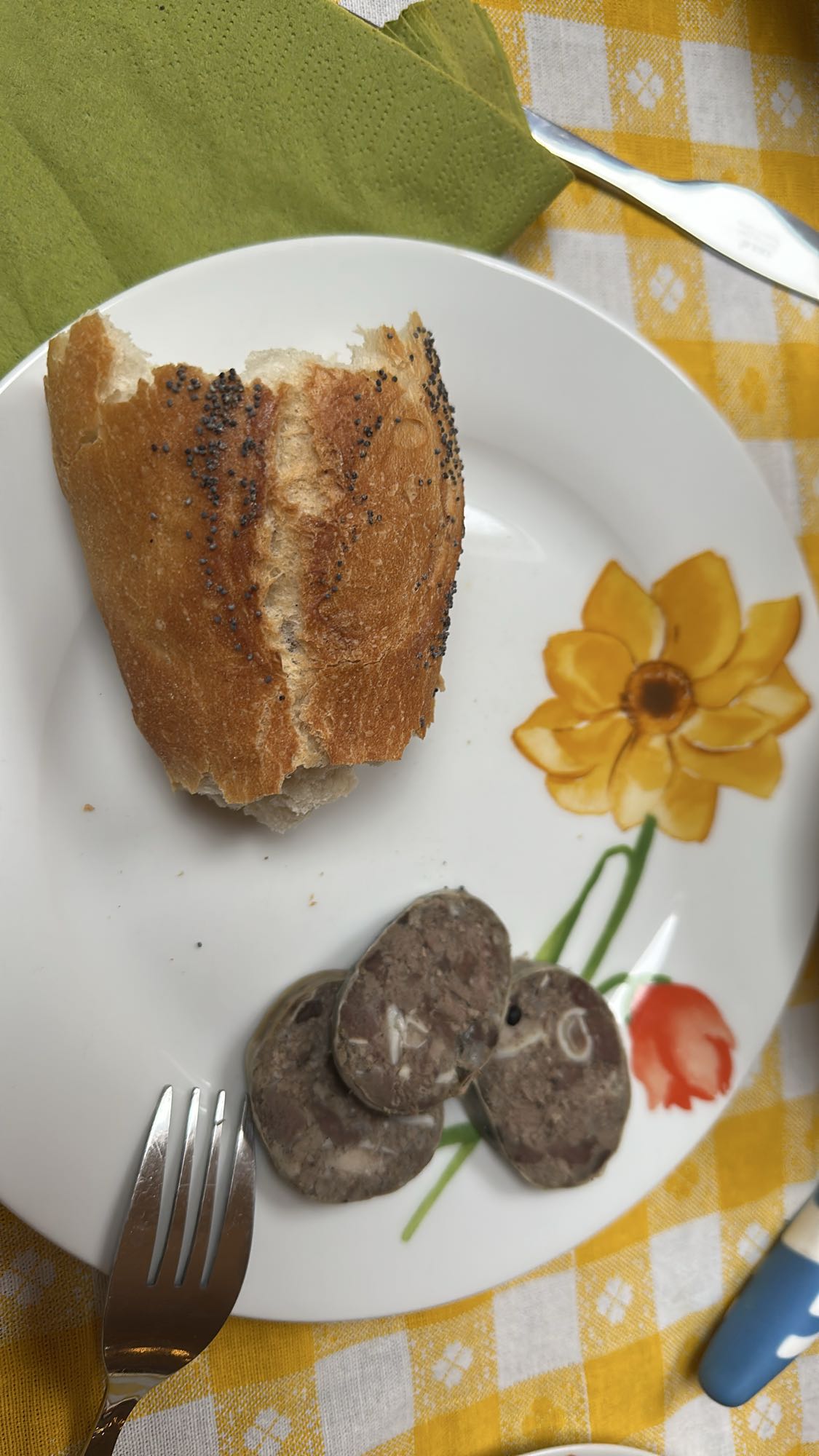 Bread and blood sausage