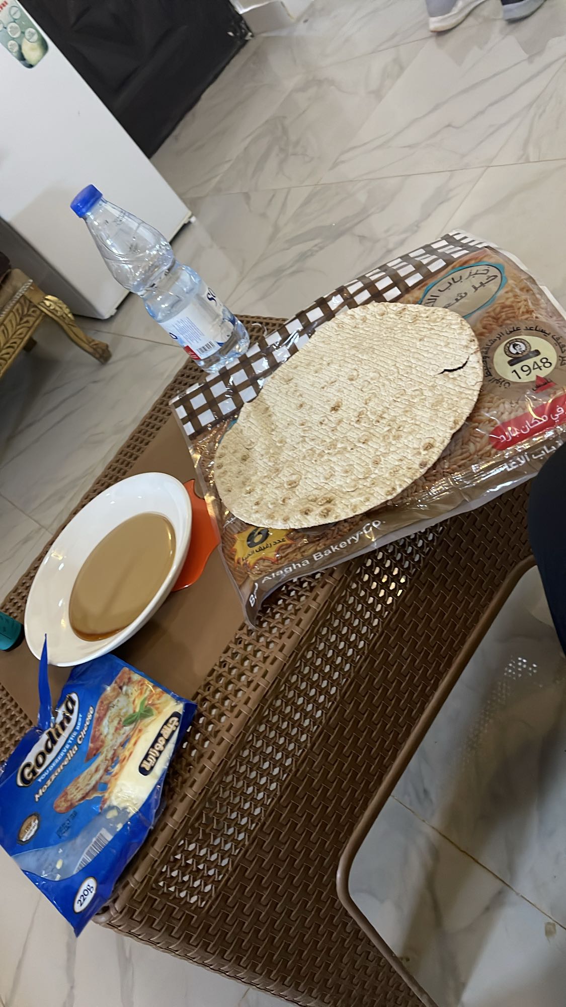 Cheese flatbread & coffee