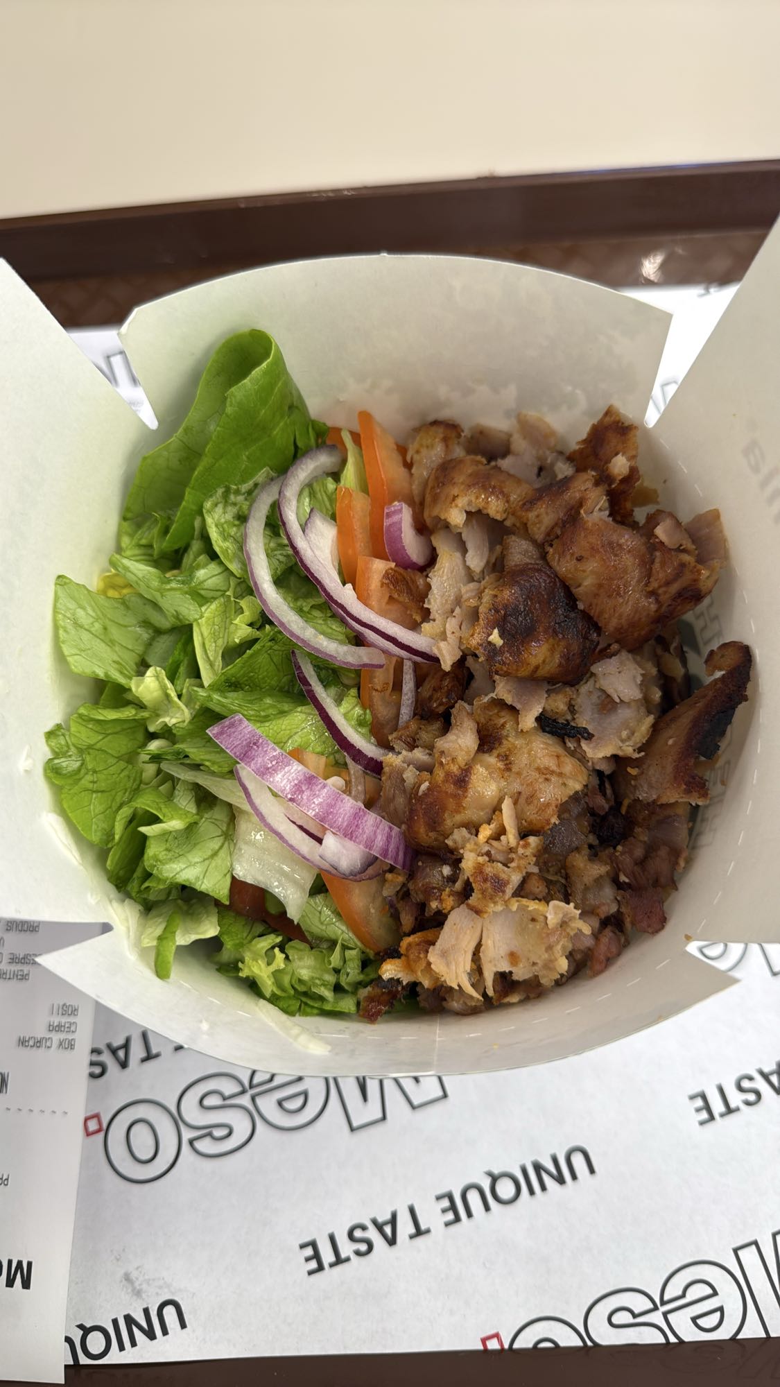 Salată cu carne kebab