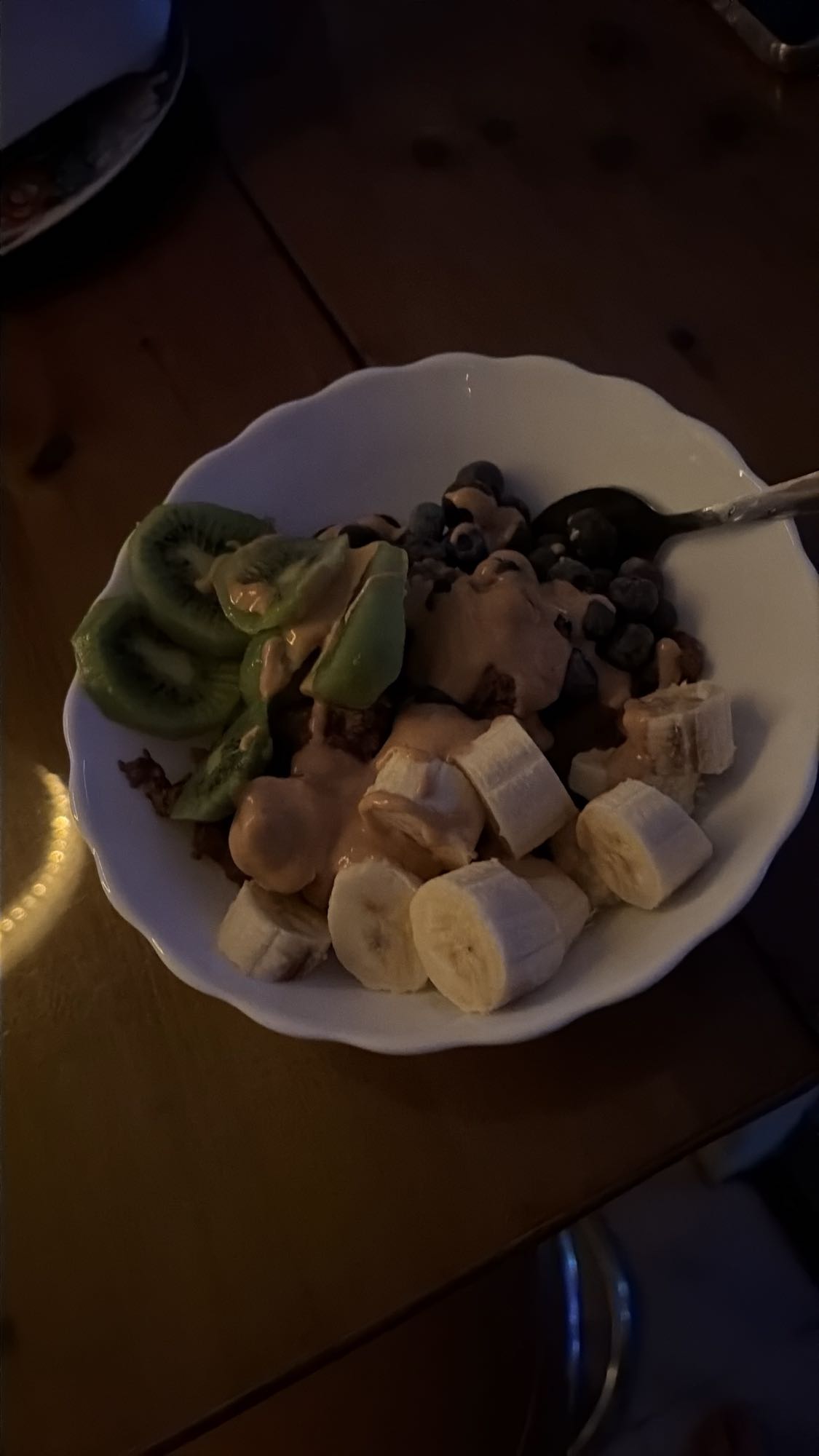 Terci de ovăz proteic cu fructe și cacao