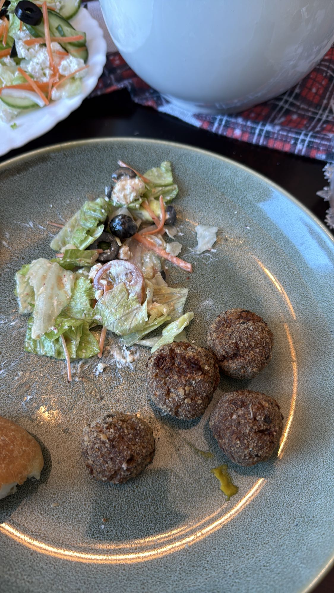 Salad and falafel plate