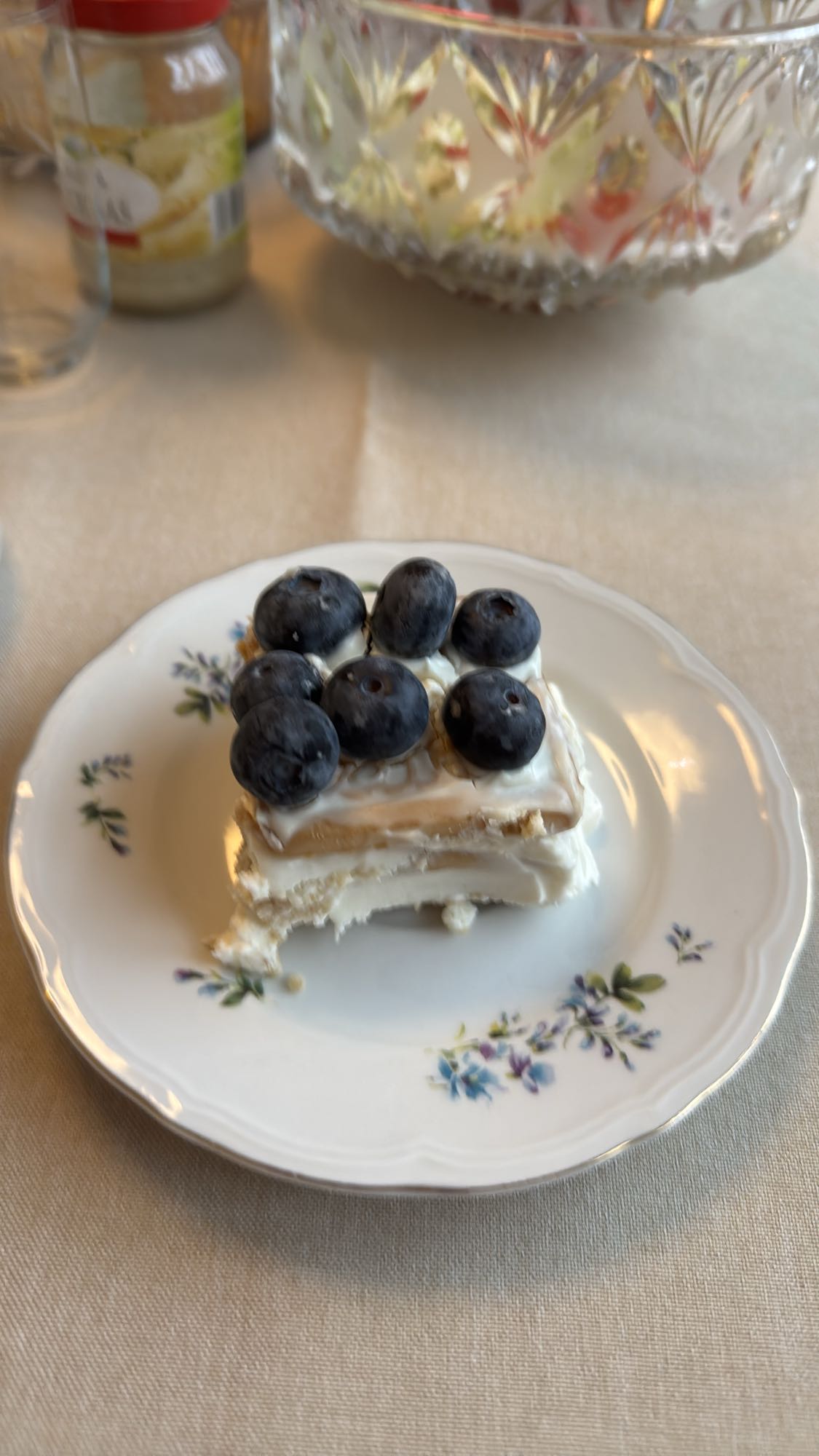 Blueberry cream dessert