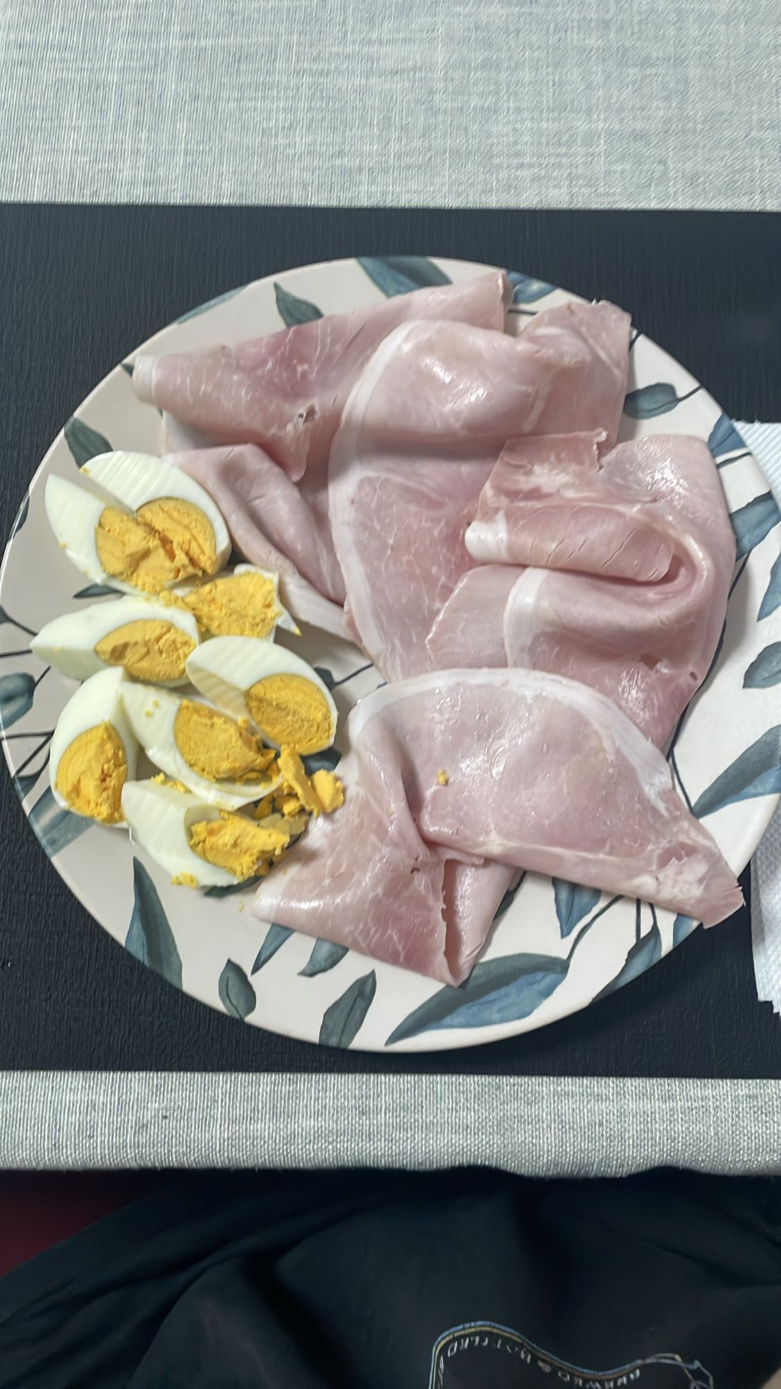 Jambon et œufs durs