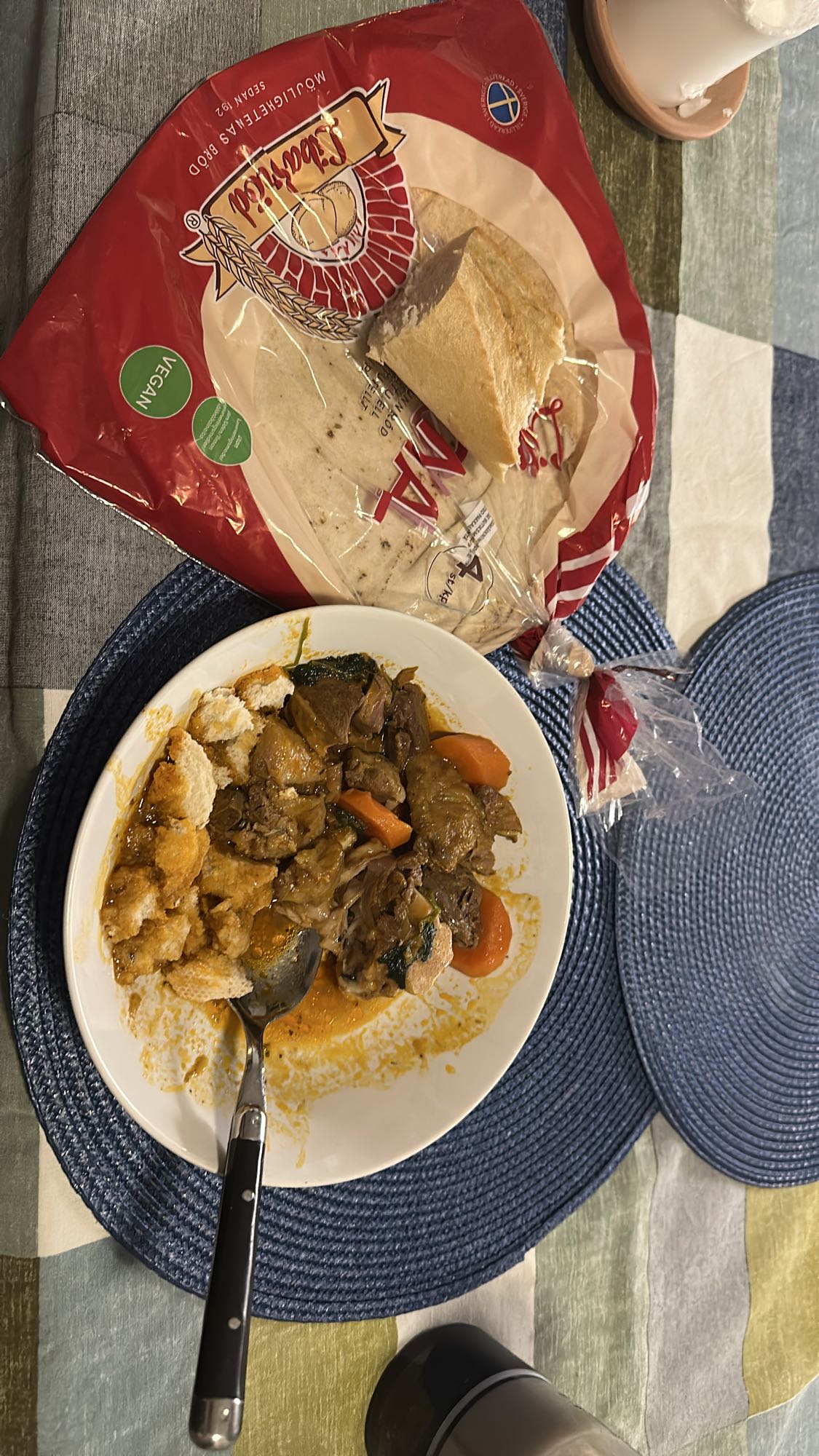 Bröd och köttgryta