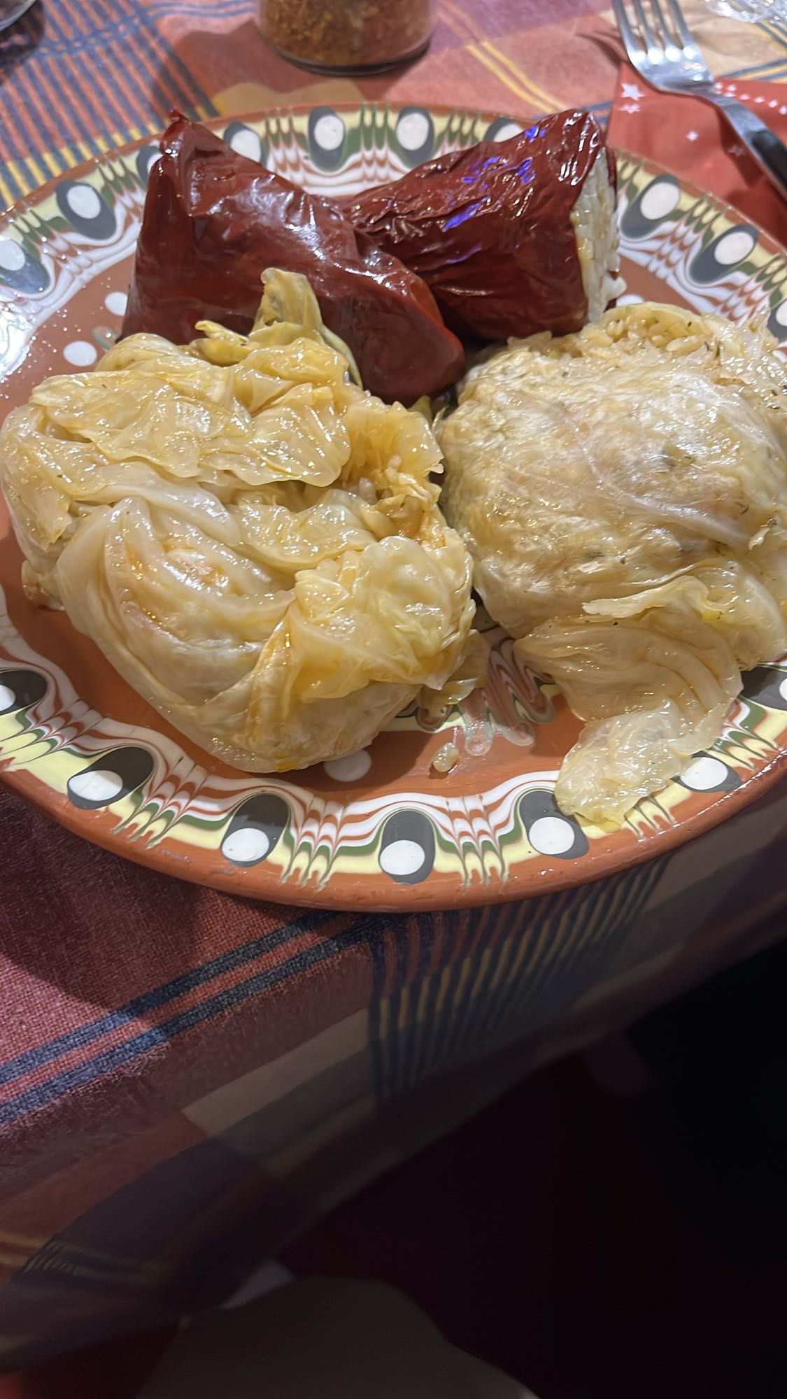 Пълнени зелеви и чушки