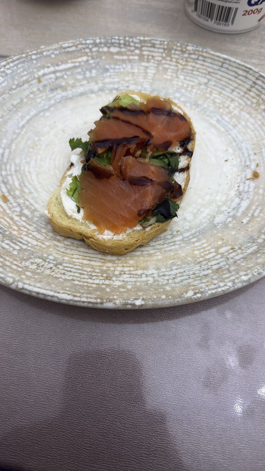 Тост с лососем и сыром