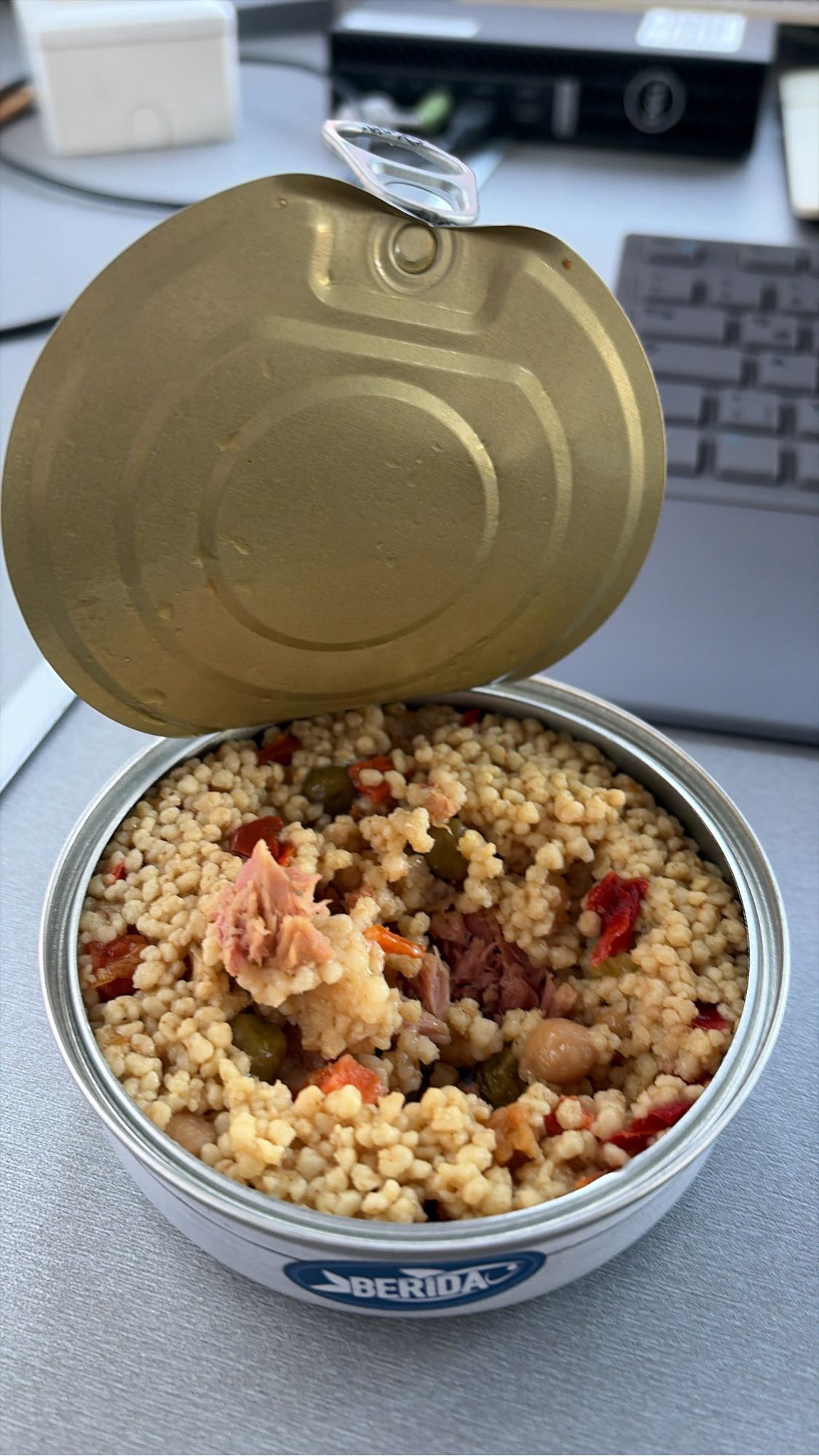 Couscous con atún en lata