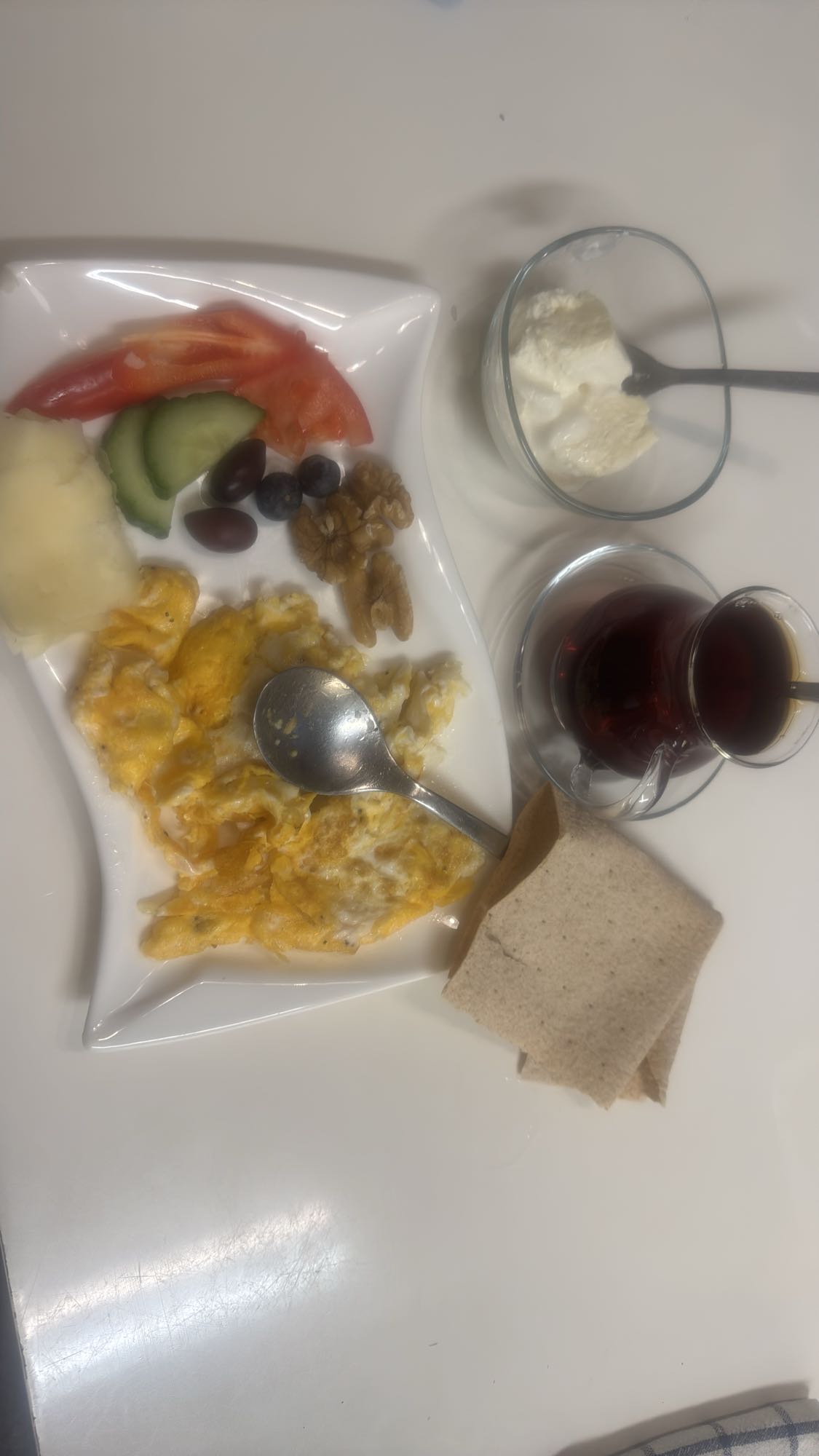 Frukosttallrik med ägg