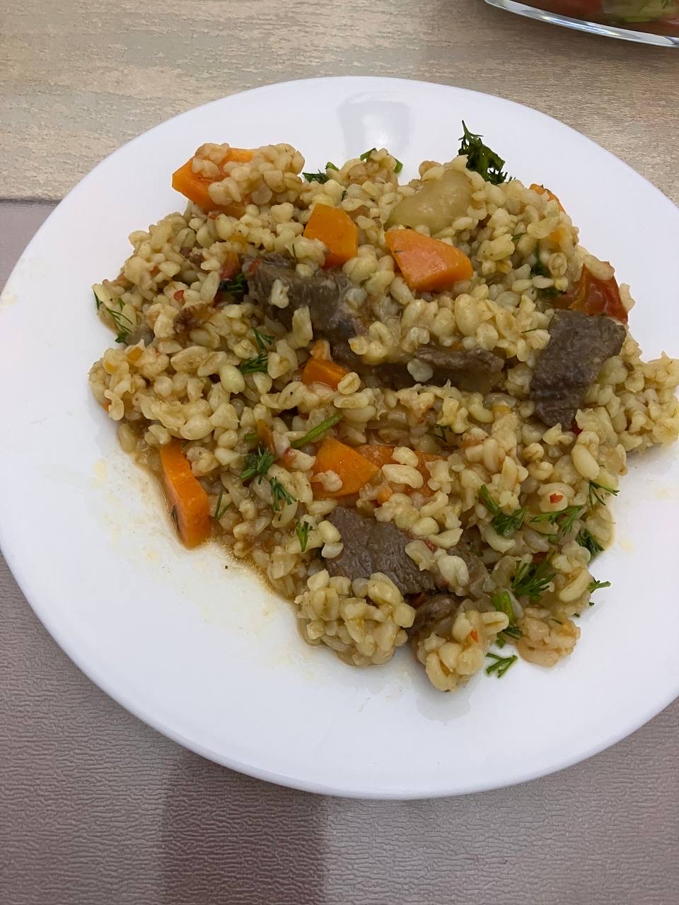 перловка с говядиной и овощами