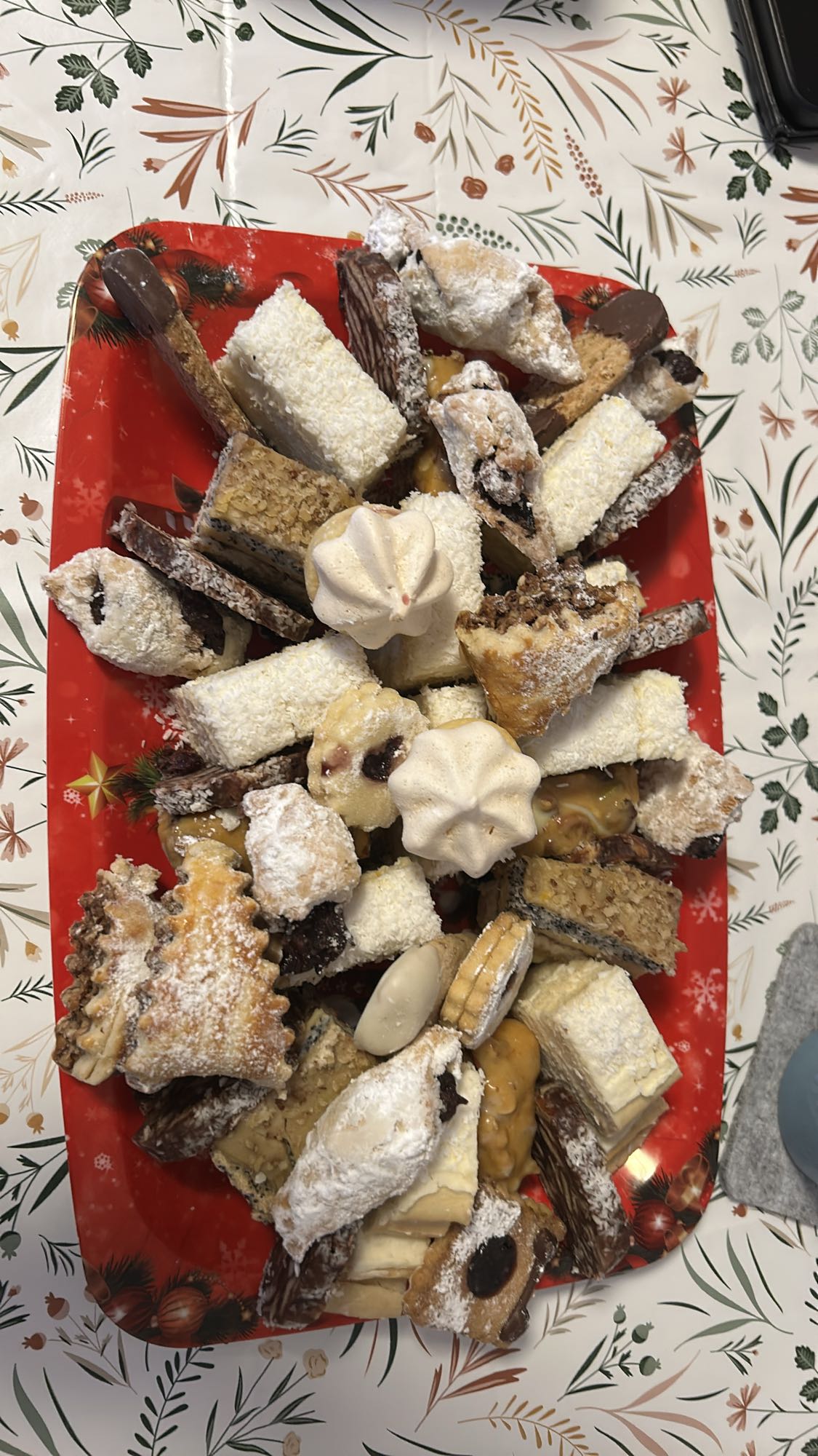 bandeja de pasteles surtidos