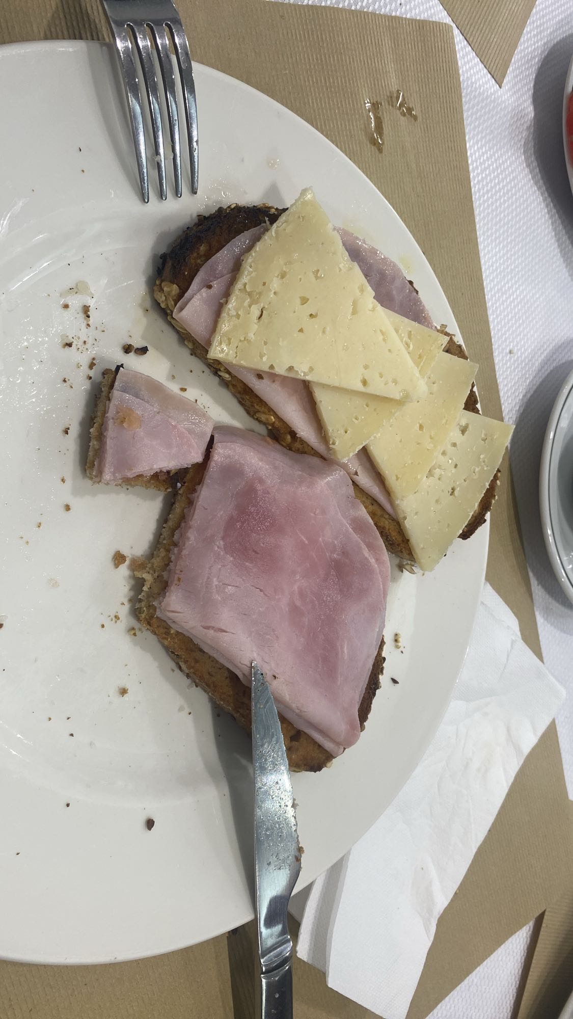 Tostadas con jamón y queso