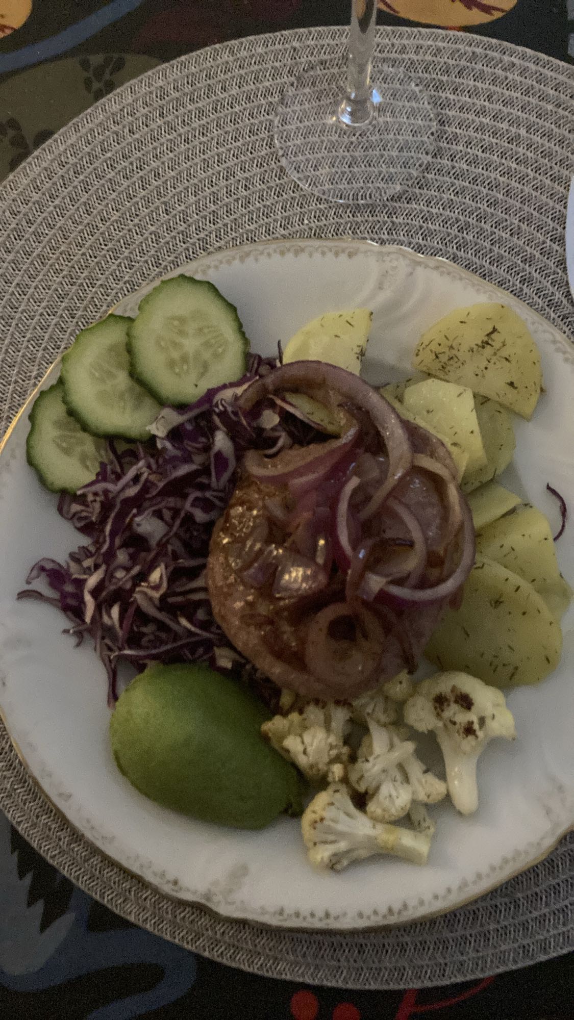 Grönsaks- och potatistallrik