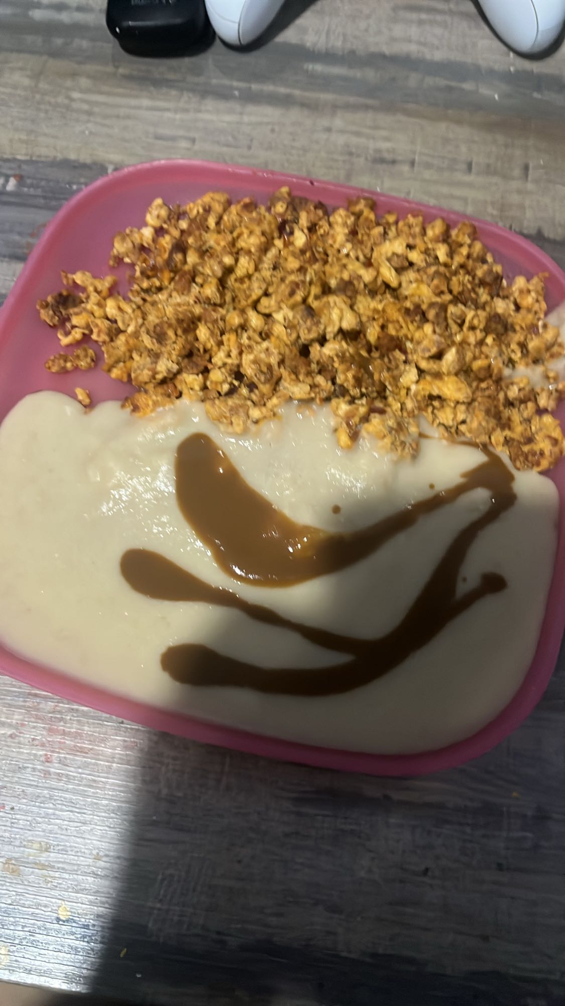 Avena con granola y caramelo