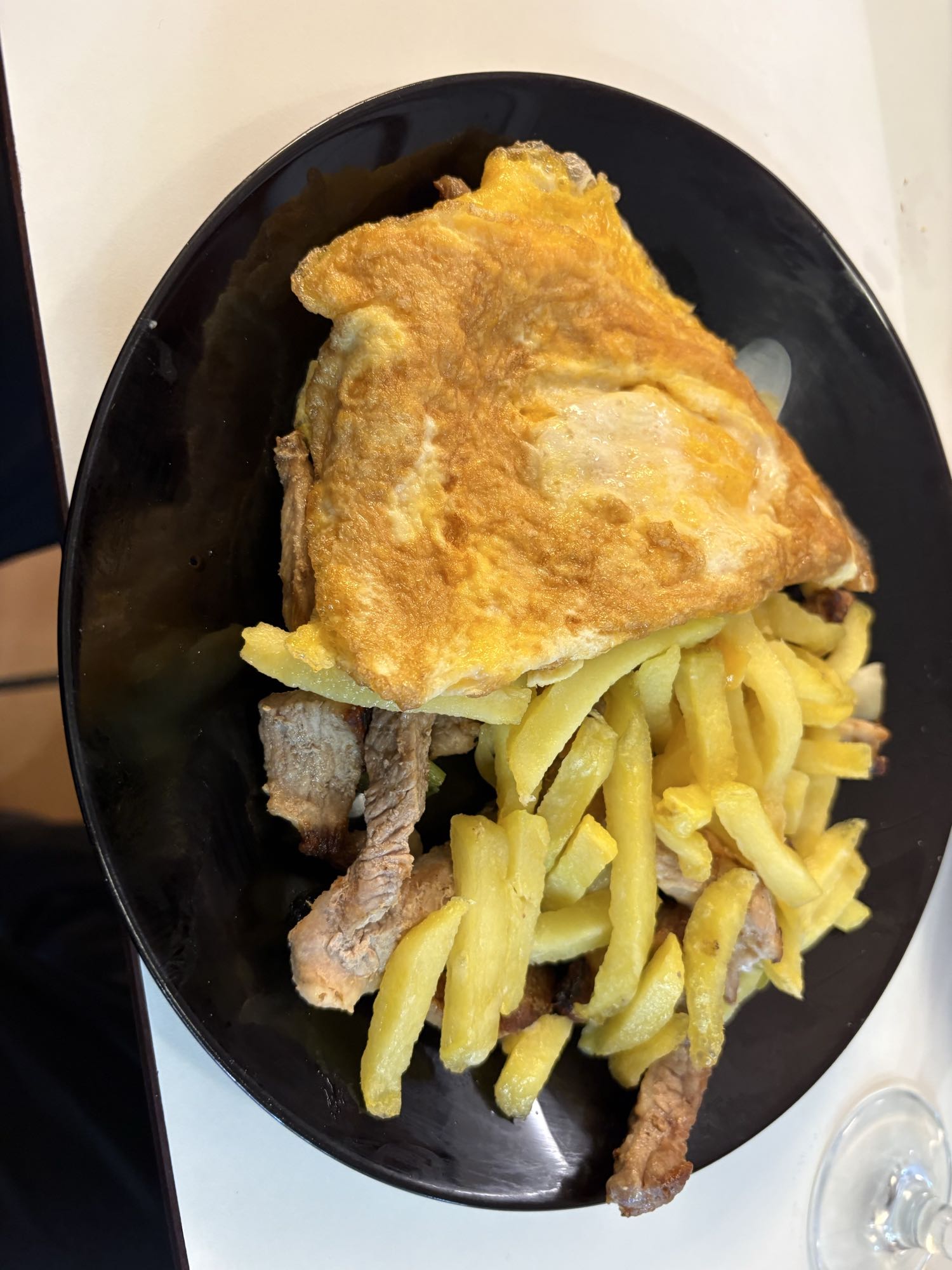 Tortilla, papas y carne