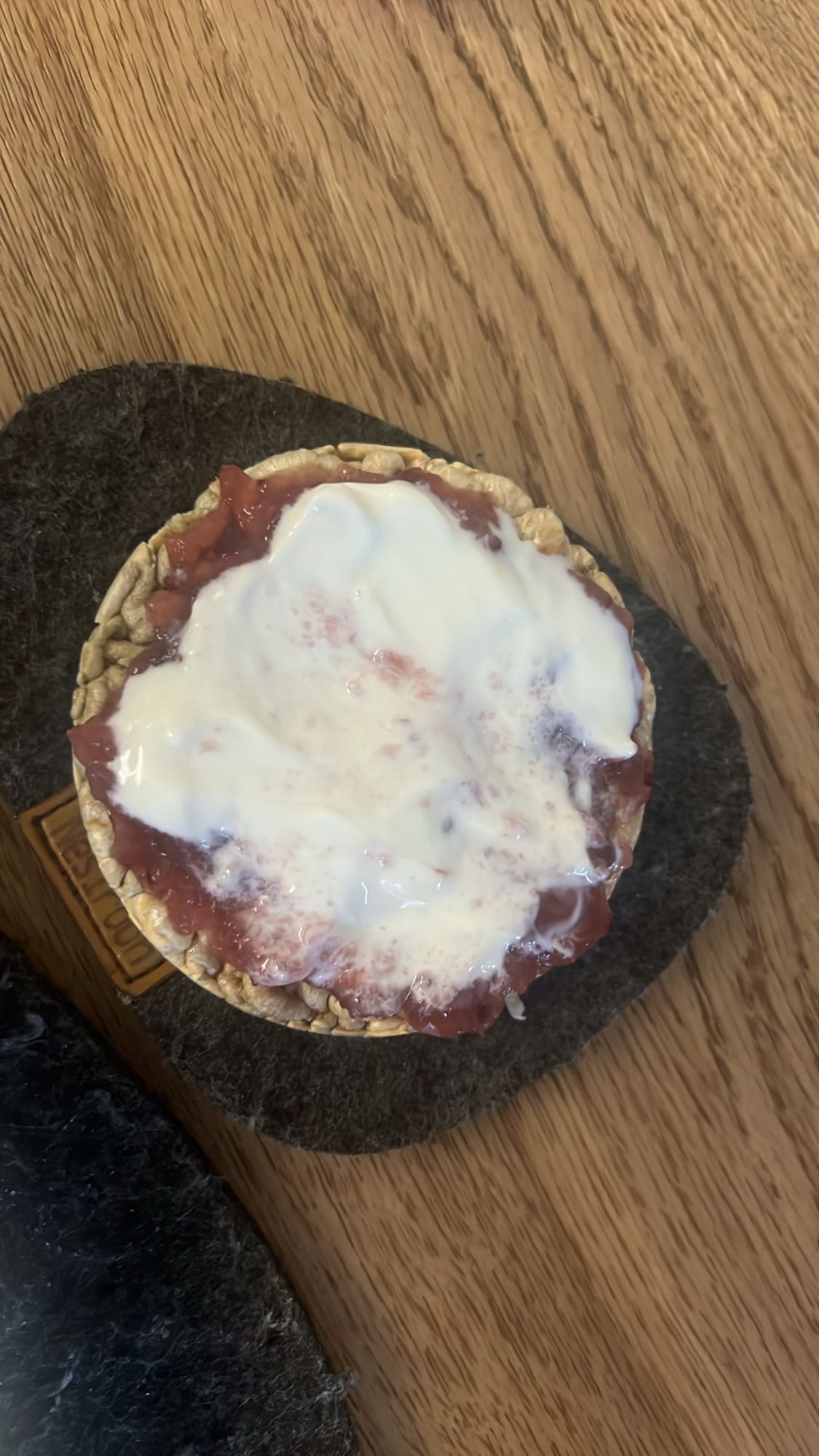 Rice cake with yogurt