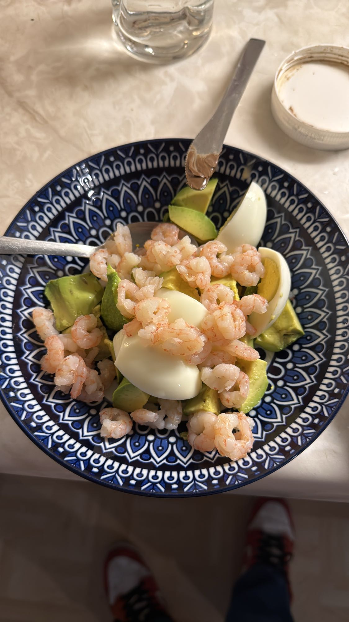 Salade crevettes avocat œuf