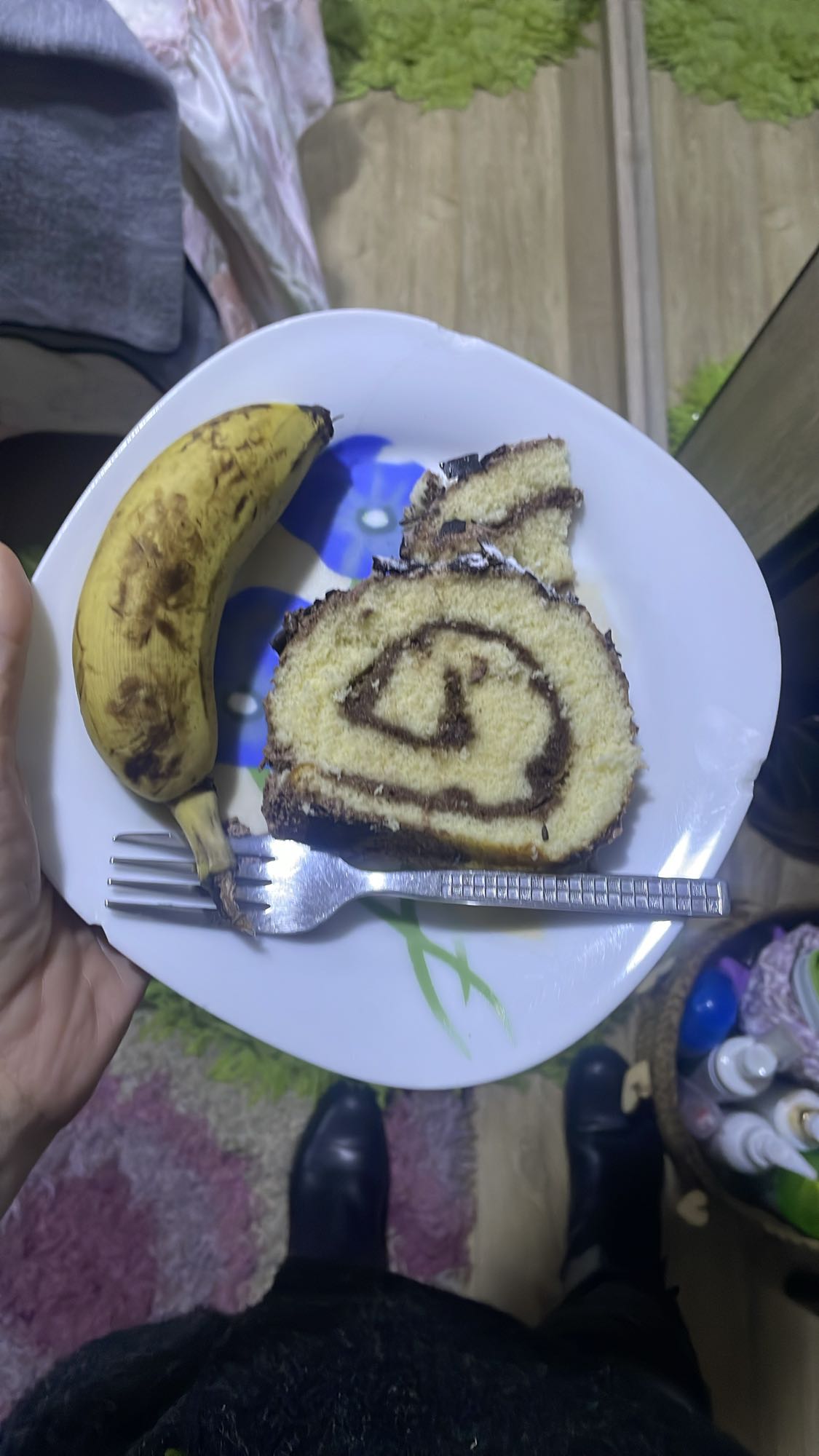 Banana and chocolate roll cake