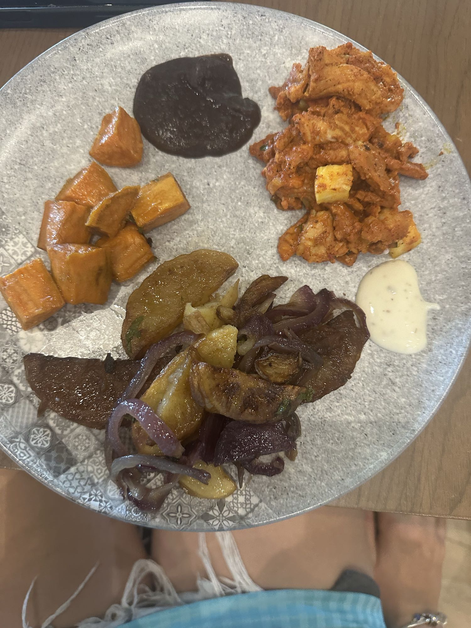 Plato mixto con vegetales