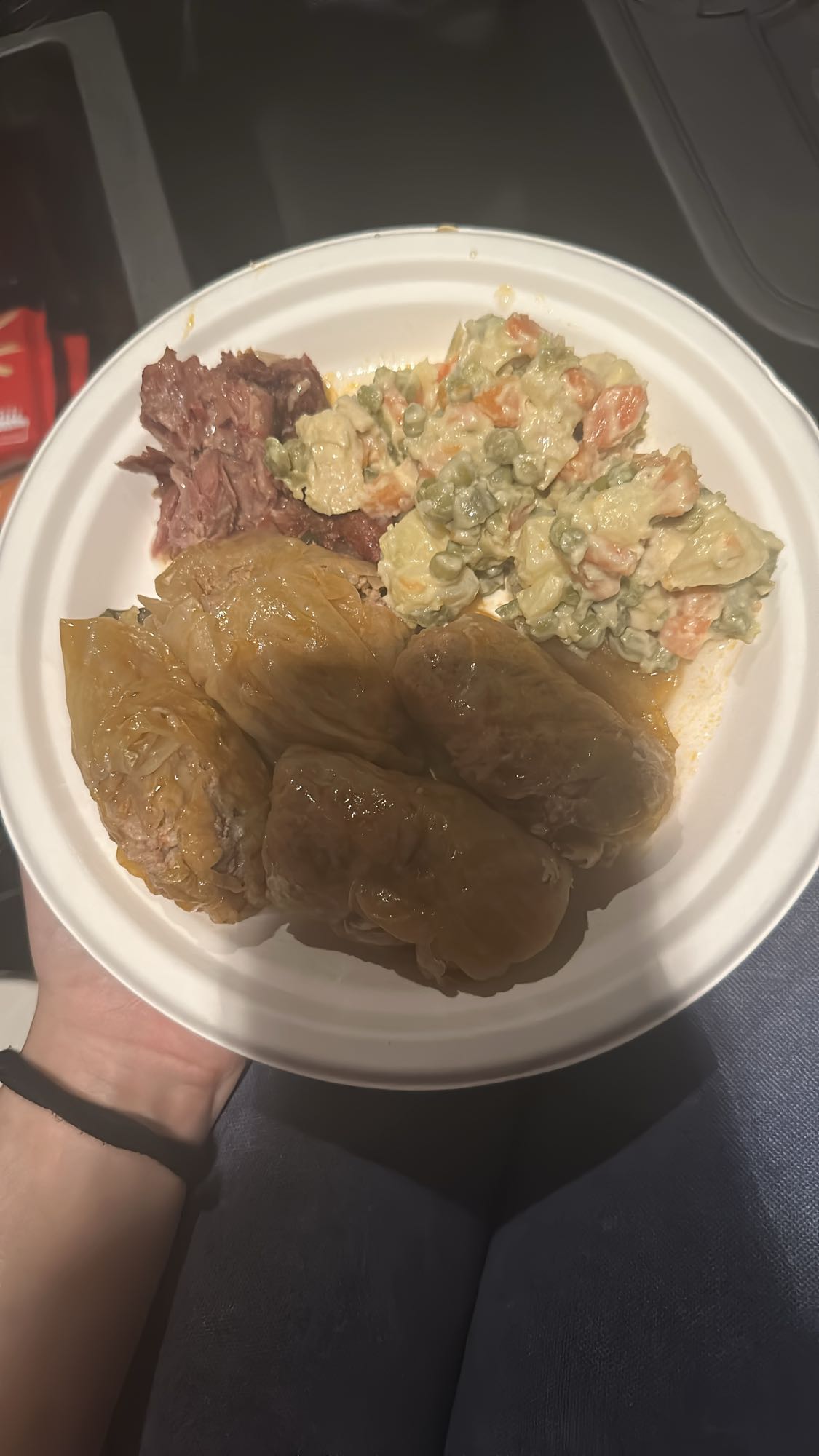 Sarmale cu salată boeuf