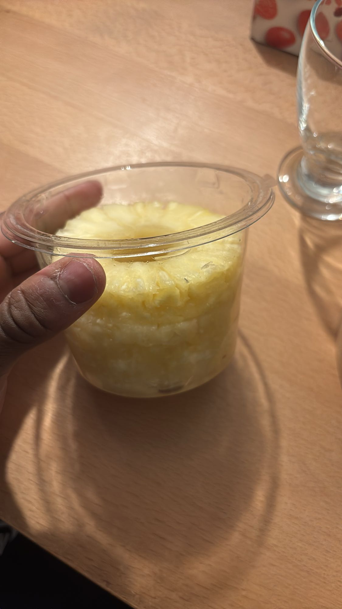 Ananas frais en coupe