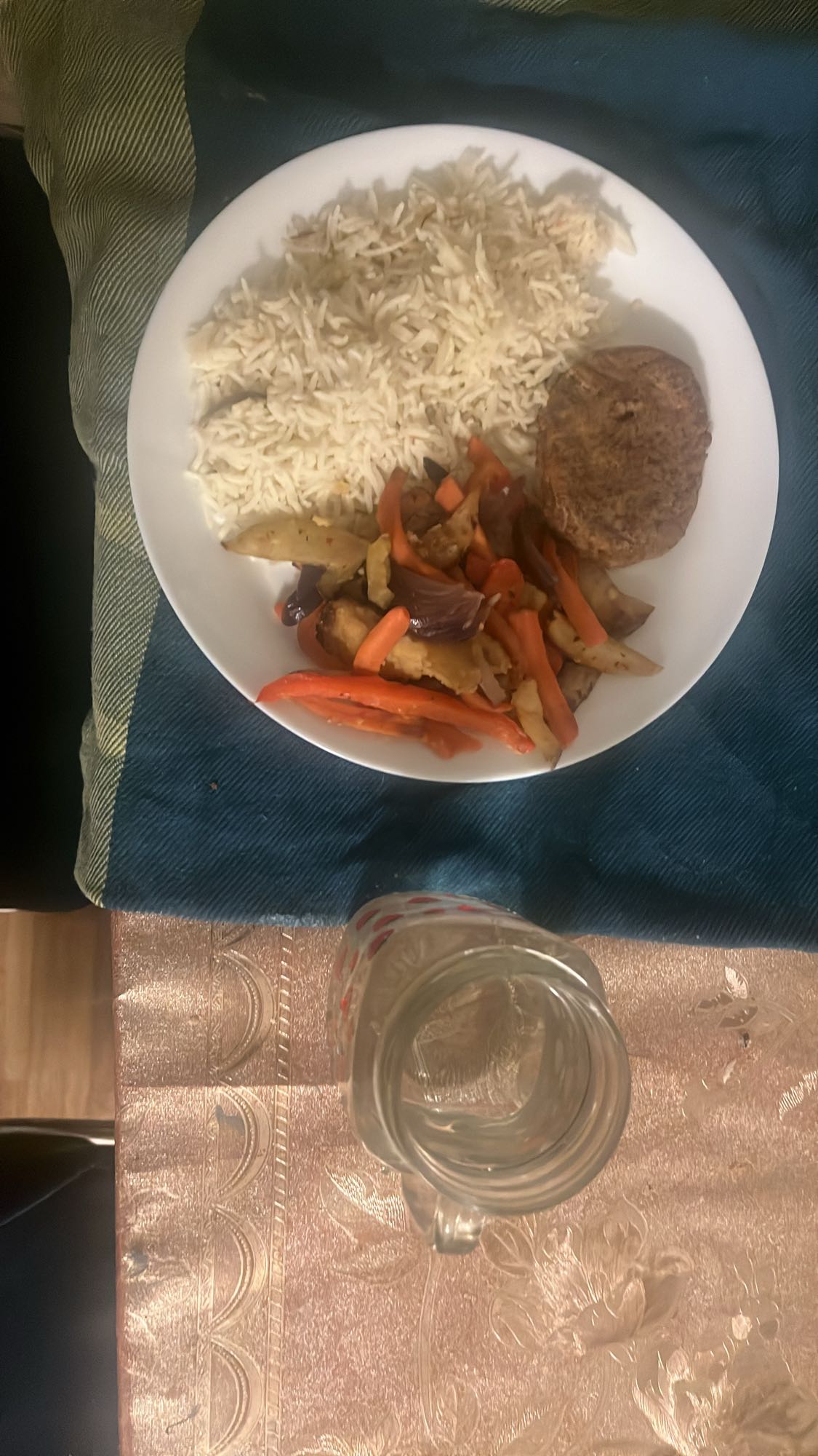 Rice with veggies & patty