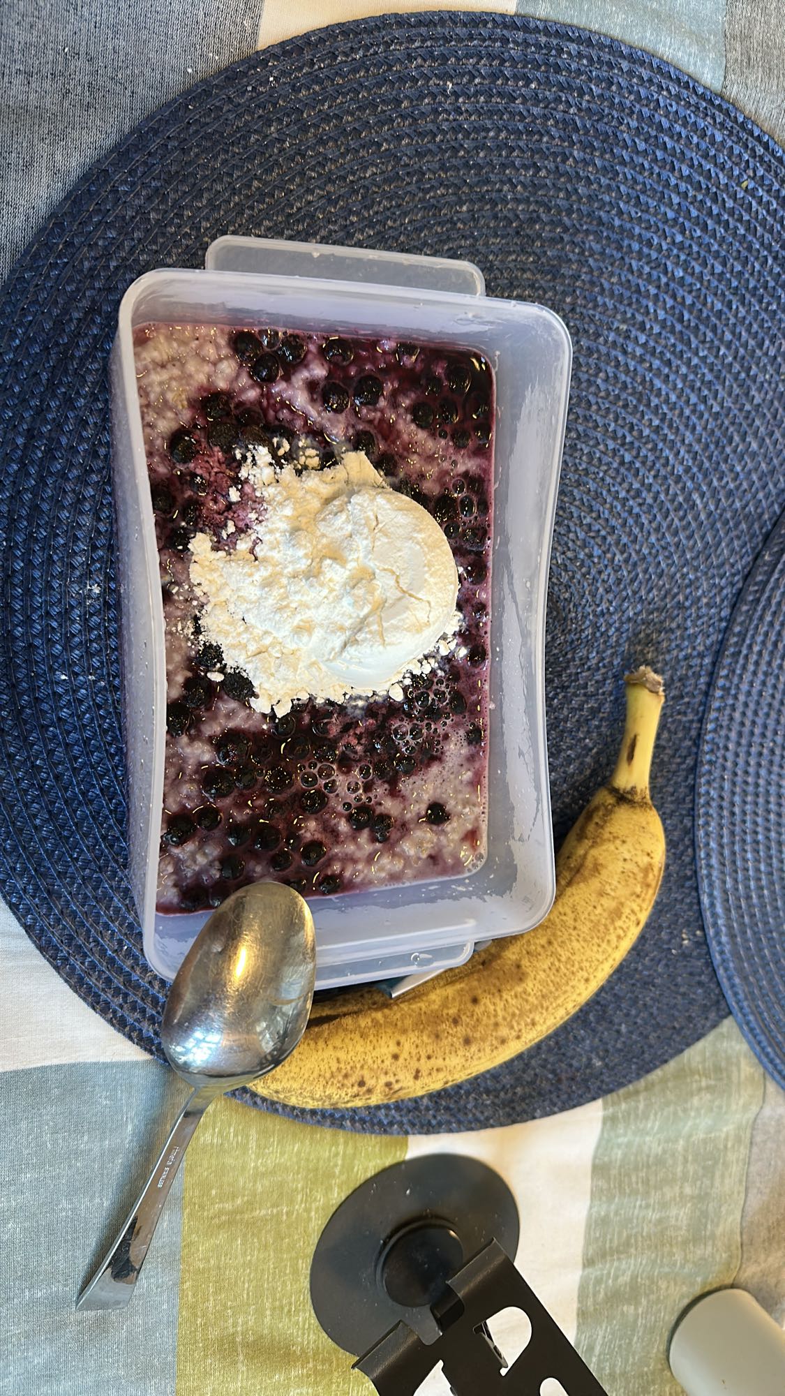 Havregrynsgröt med bär