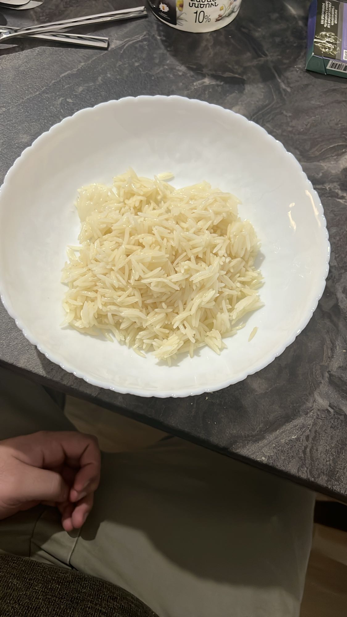 պարզ եփած բրինձ