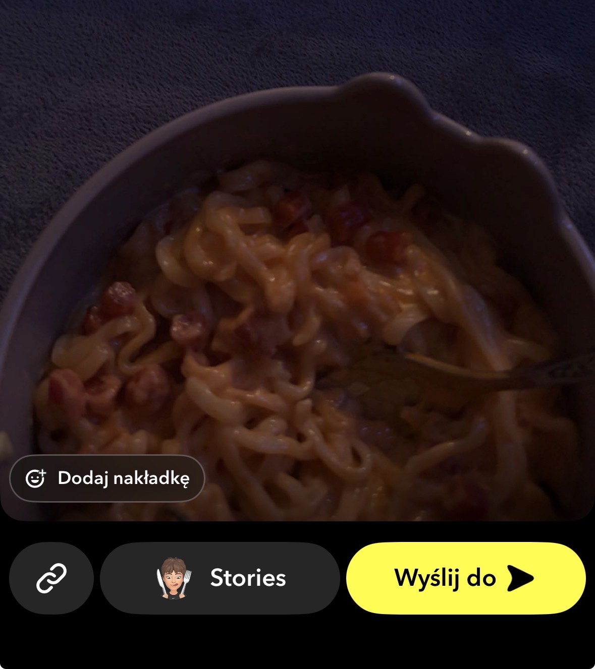 Makaron z serem i kiełbasą