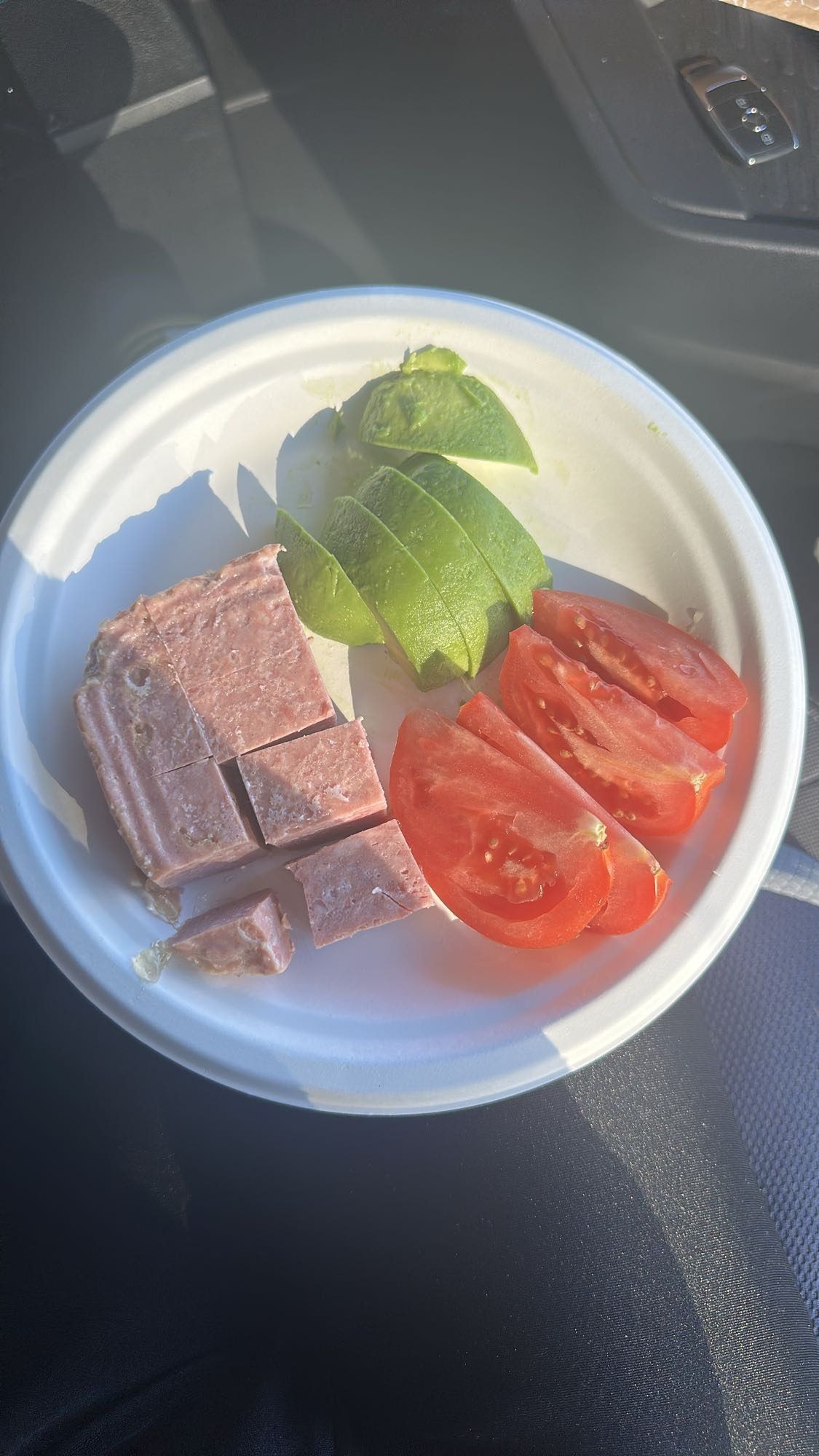 Platou cu spam și legume